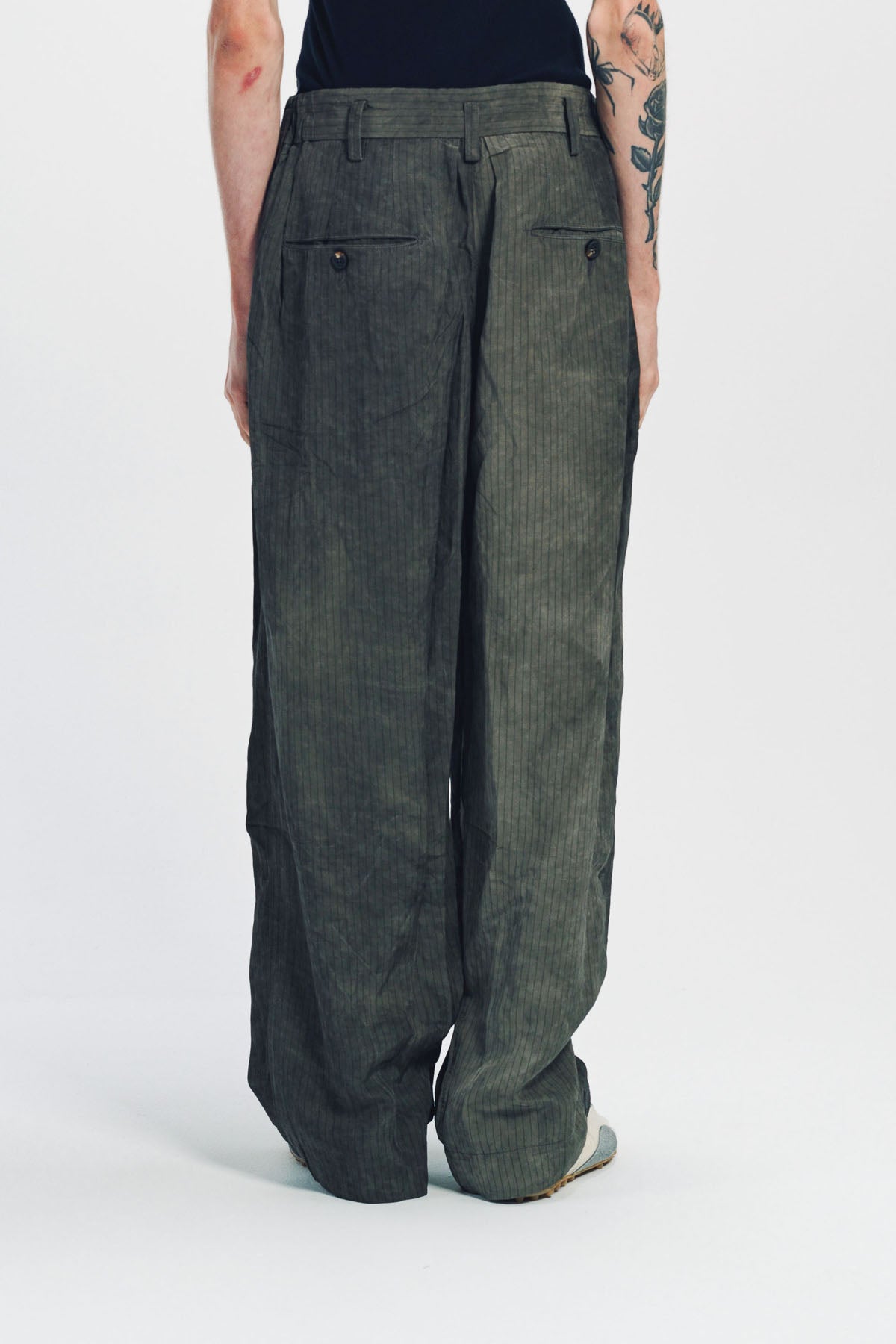 ZIGGY CHEN | DROP CROTCH PLEATED TROUSERS