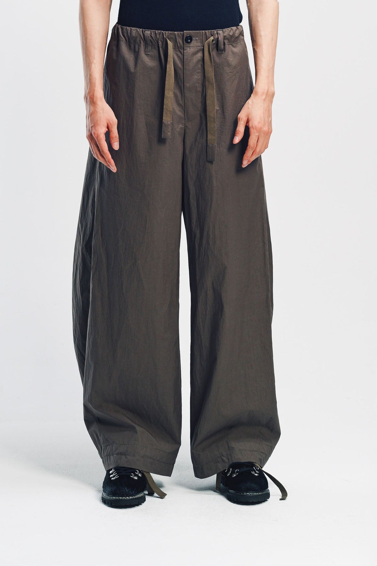 SACAI | COTTON TYPEWRITER PANTS