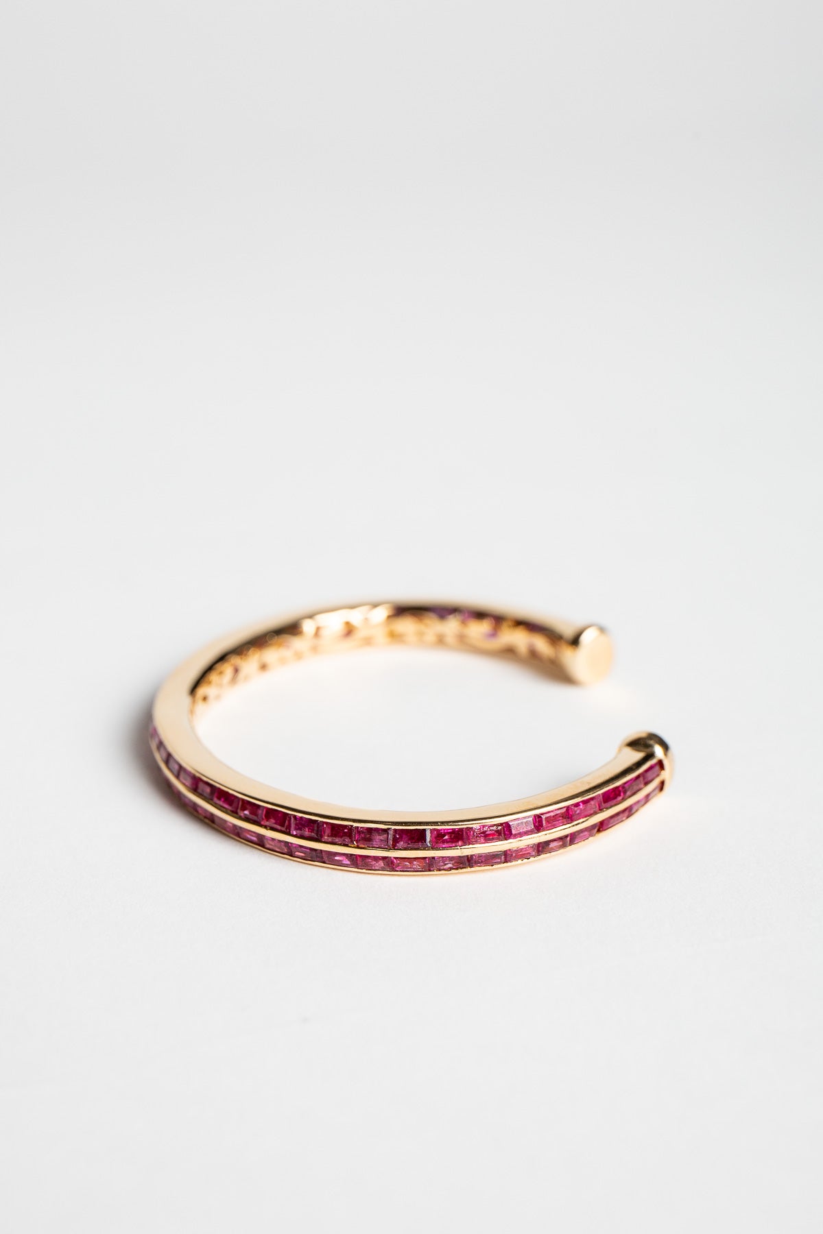 ADI HANDMADE | YELLOW GOLD AND RUBY BRACELET