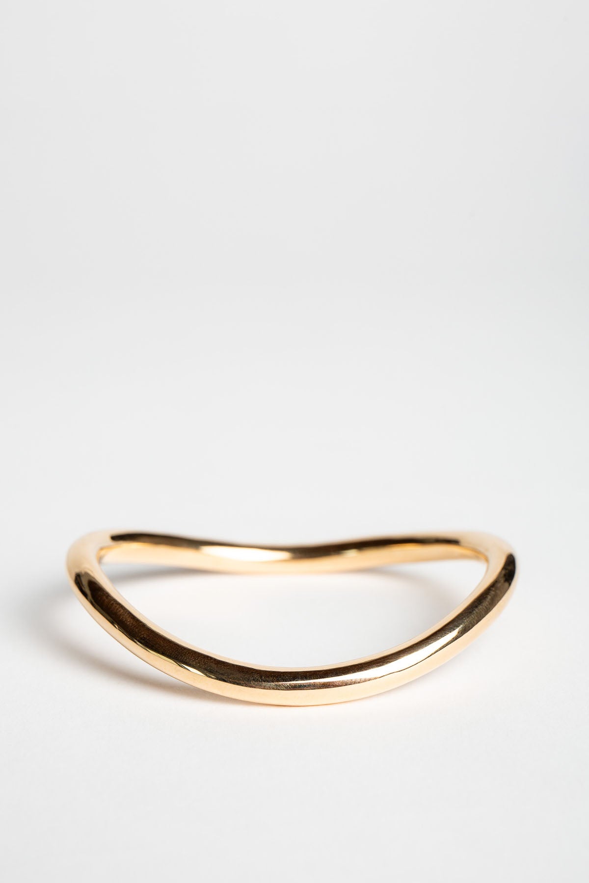 ADI HANDMADE | YELLOW GOLD ASYMMETRICAL BRACELET