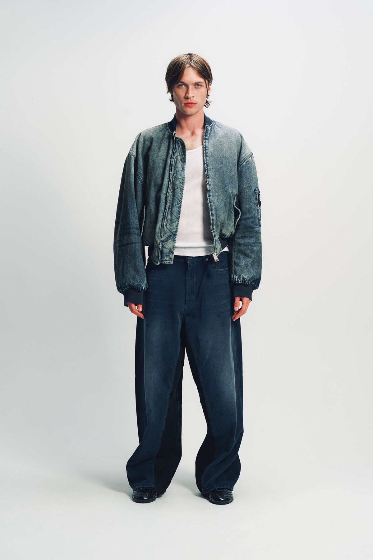服/ファッション Balenciaga Campaign Bomber Jacket 0400022241542_BLUE?wid=600&hei