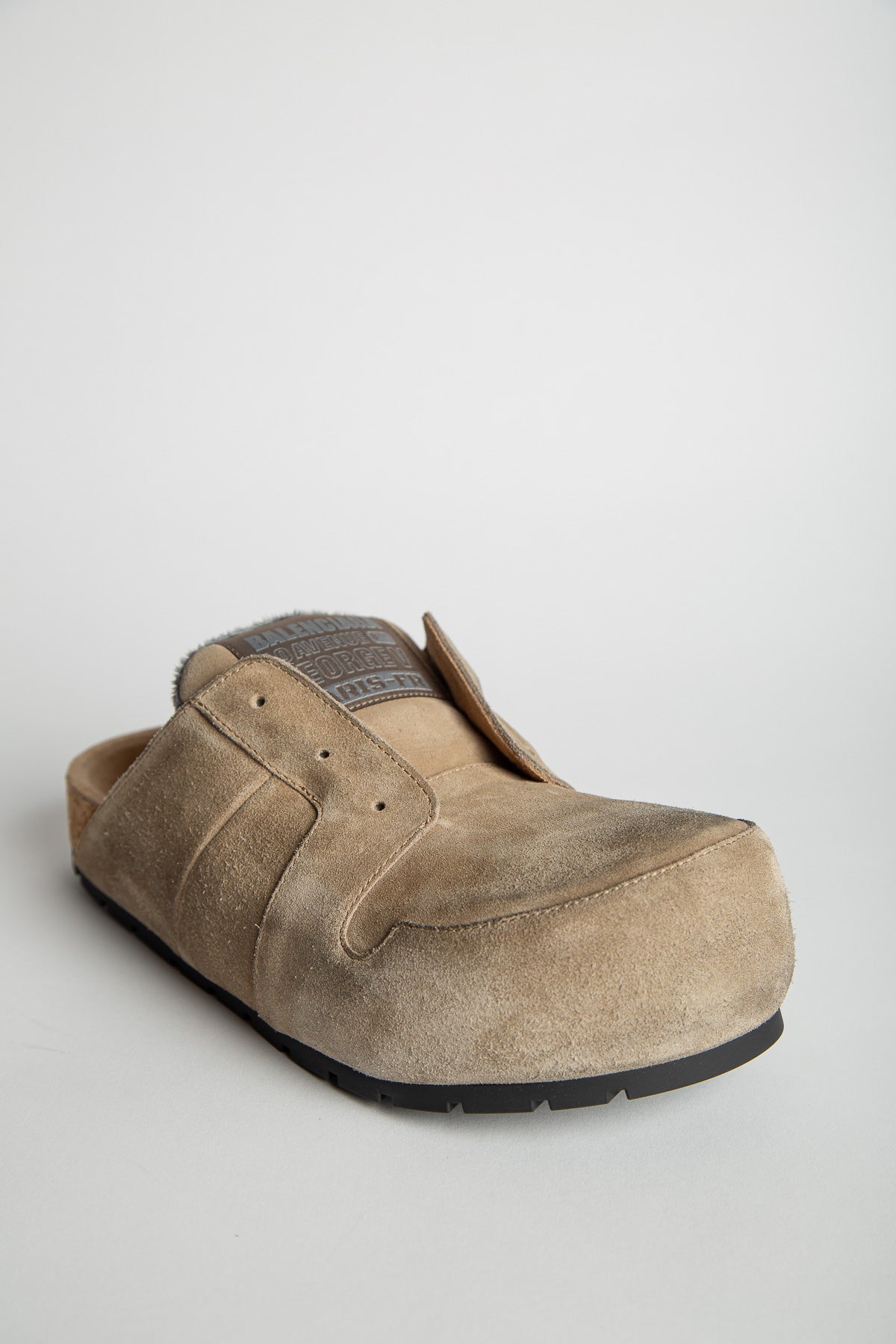 BALENCIAGA | DUMBO MULE IN BEIGE