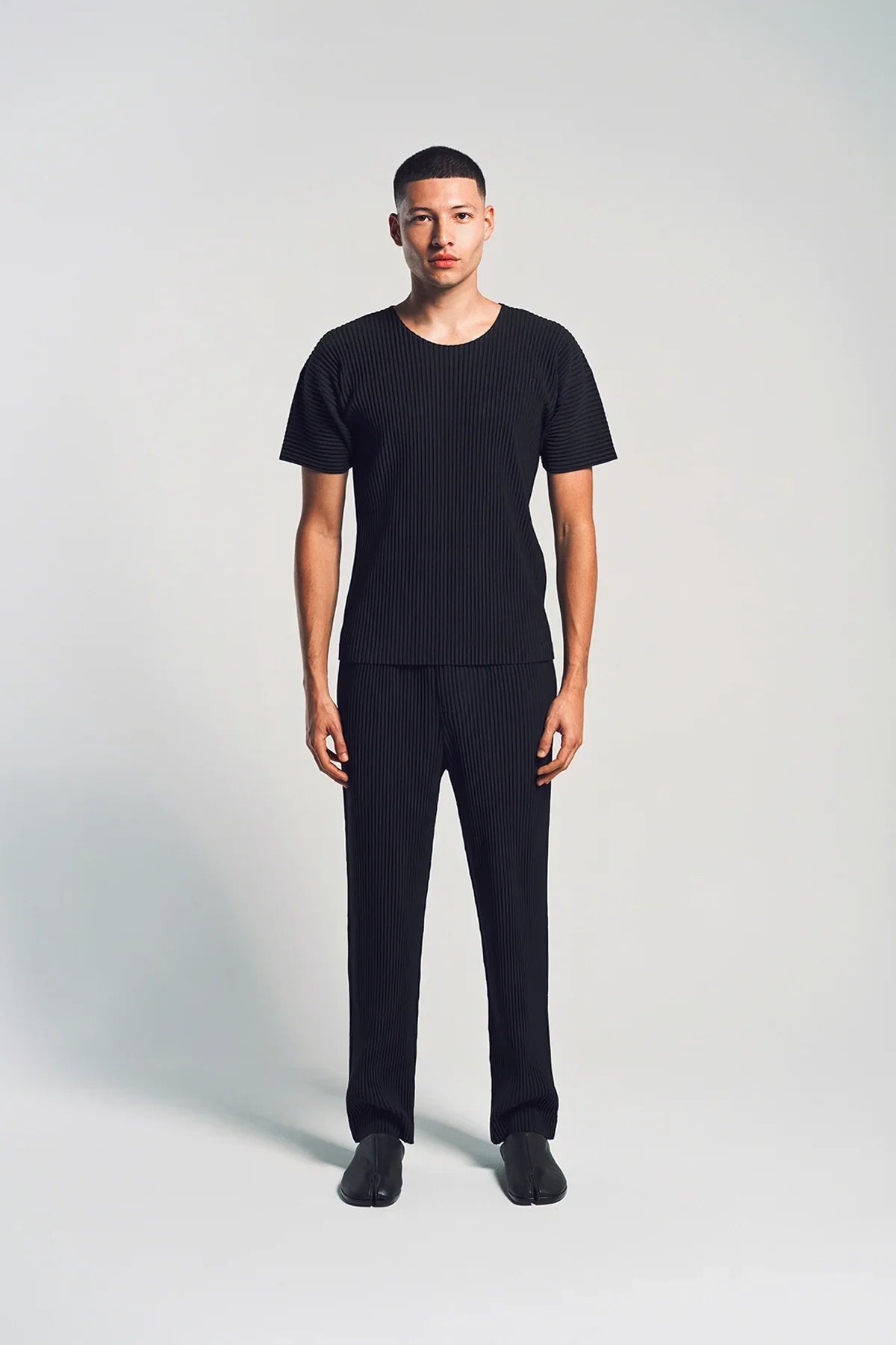 HOMME PLISSÉ ISSEY MIYAKE | PLEATED PANTS