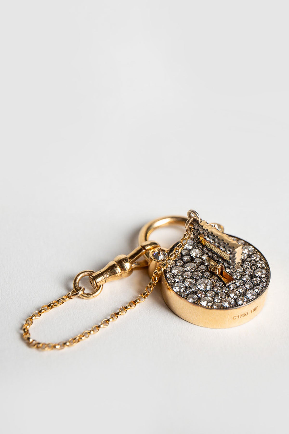 CIRCA 1700 | SQUARE PEG DIAMOND PADLOCK PENDANT
