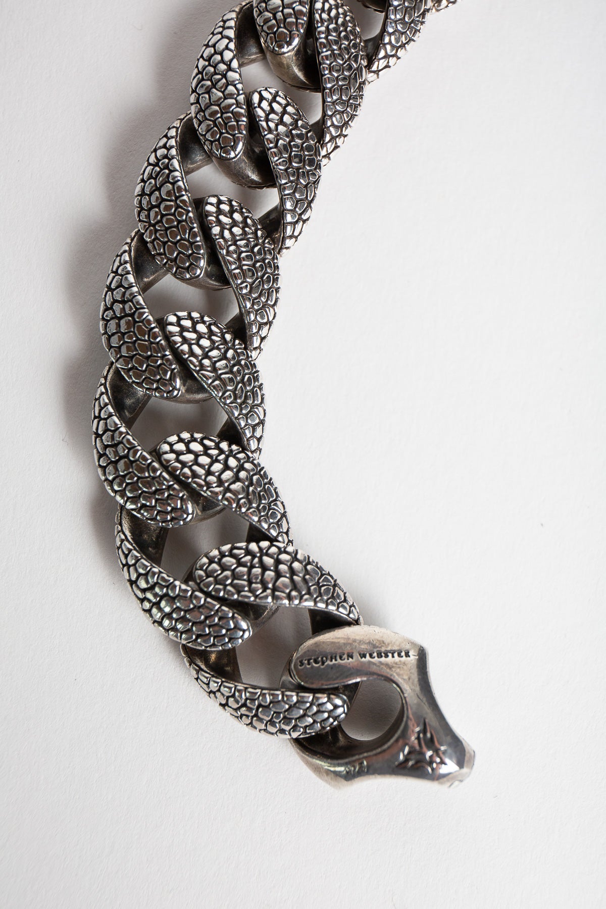 STEPHEN WEBSTER | JUMBO RAYSKIN CURB BRACELET