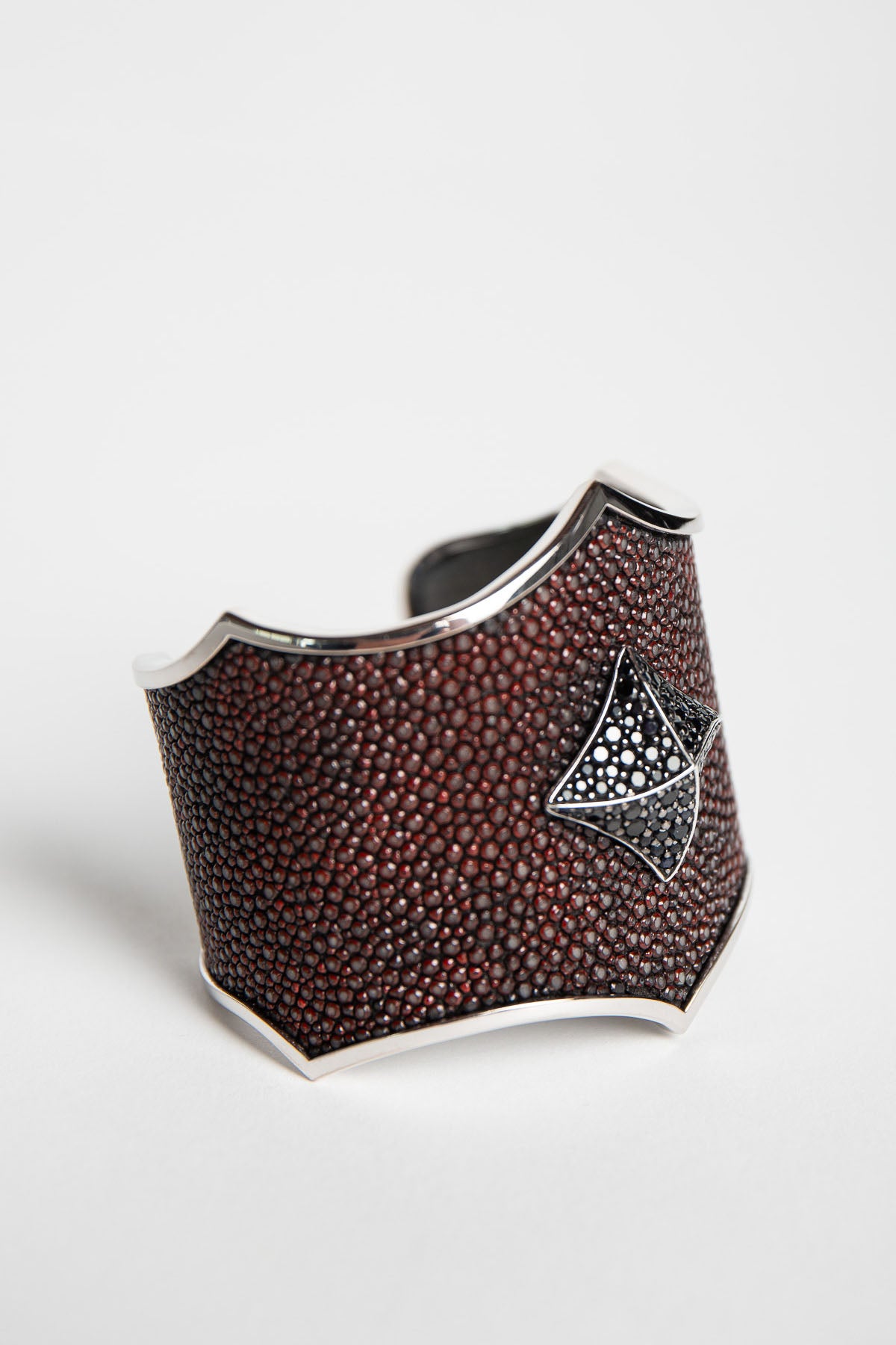 STEPHEN WEBSTER | RAYMAN BLACK SAPPHIRE CUFF