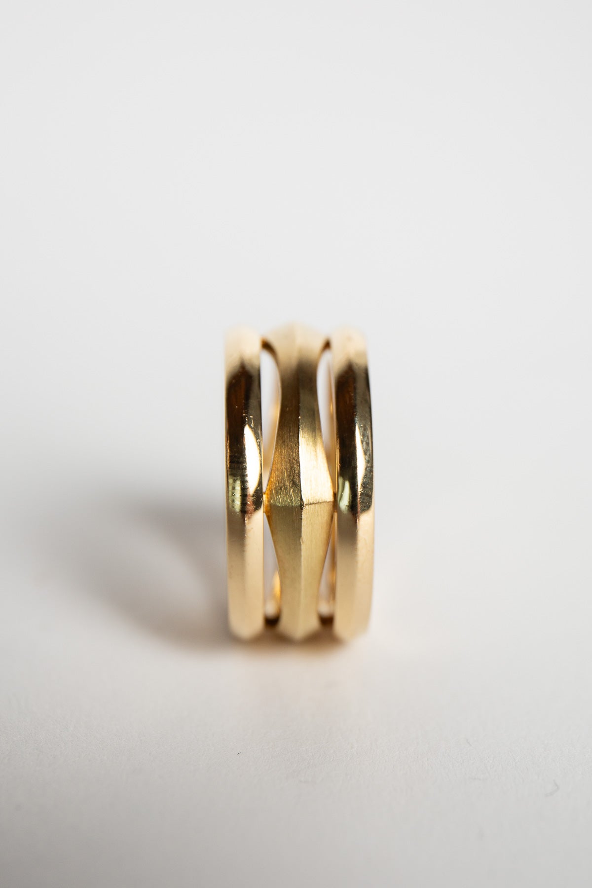 STEPHEN WEBSTER | 18K YELLOW GOLD 3 ROW MEDIUM RING