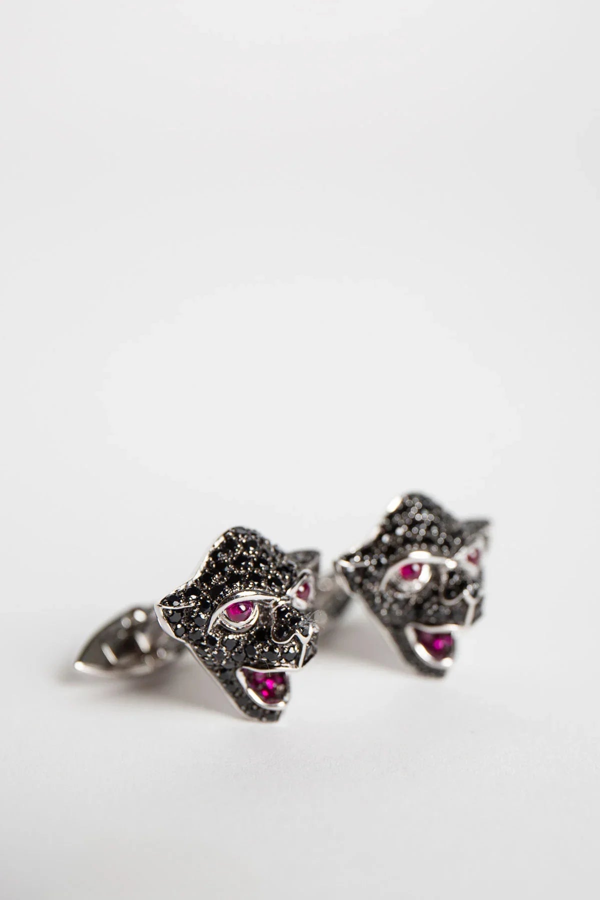 STEPHEN WEBSTER | 18K WHITE GOLD GARGOYLE SAPPHIRE & RUBY CUFFLNKS