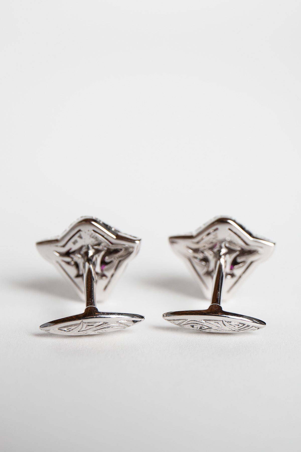 STEPHEN WEBSTER | 18K WHITE GOLD GARGOYLE SAPPHIRE & RUBY CUFFLNKS