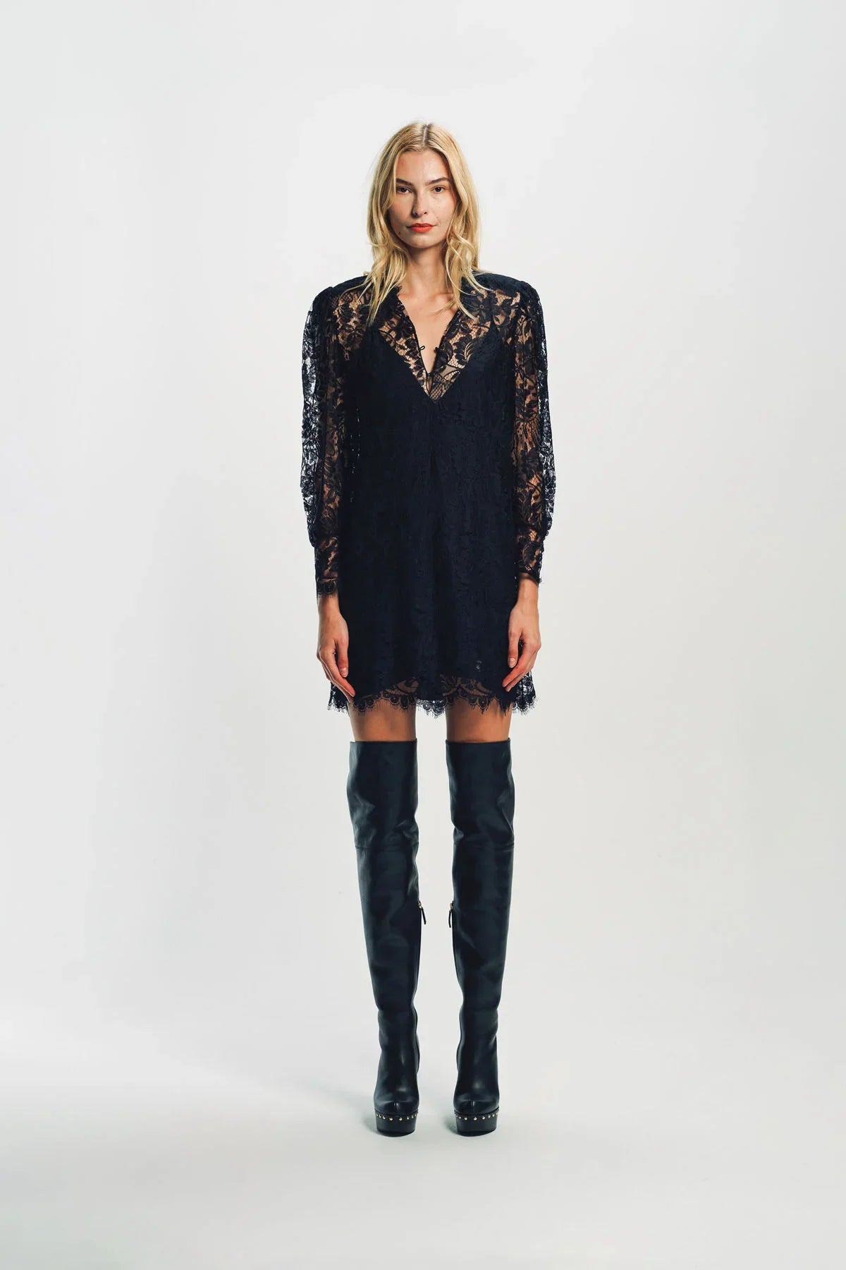CHLOÉ | LONG-SLEEVE MINI DRESS IN LACE