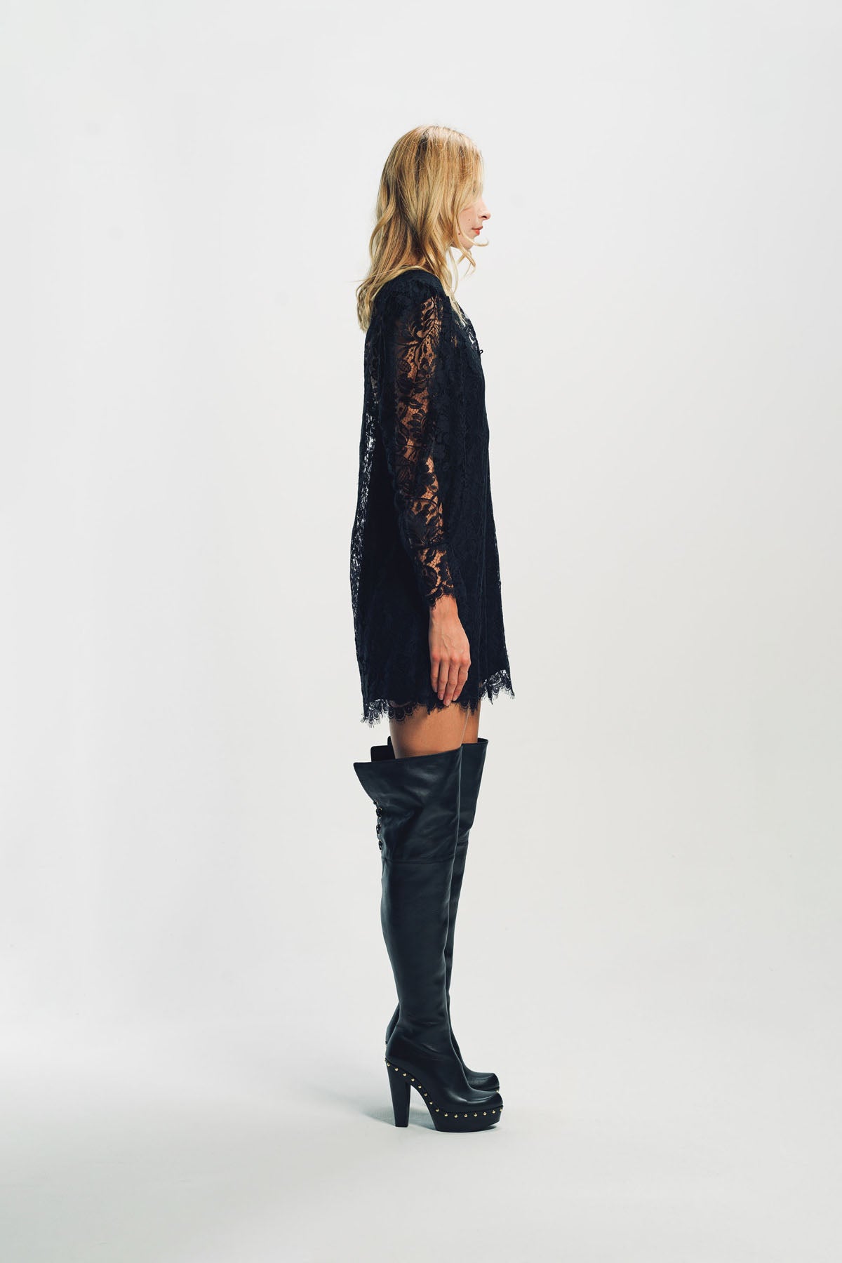 CHLOÉ | LONG-SLEEVE MINI DRESS IN LACE