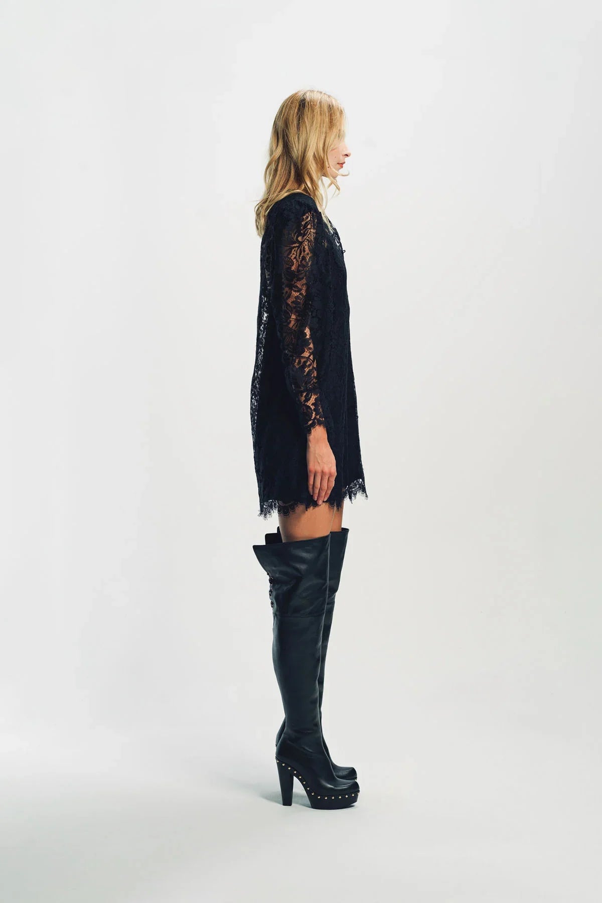 CHLOÉ | LONG-SLEEVE MINI DRESS IN LACE