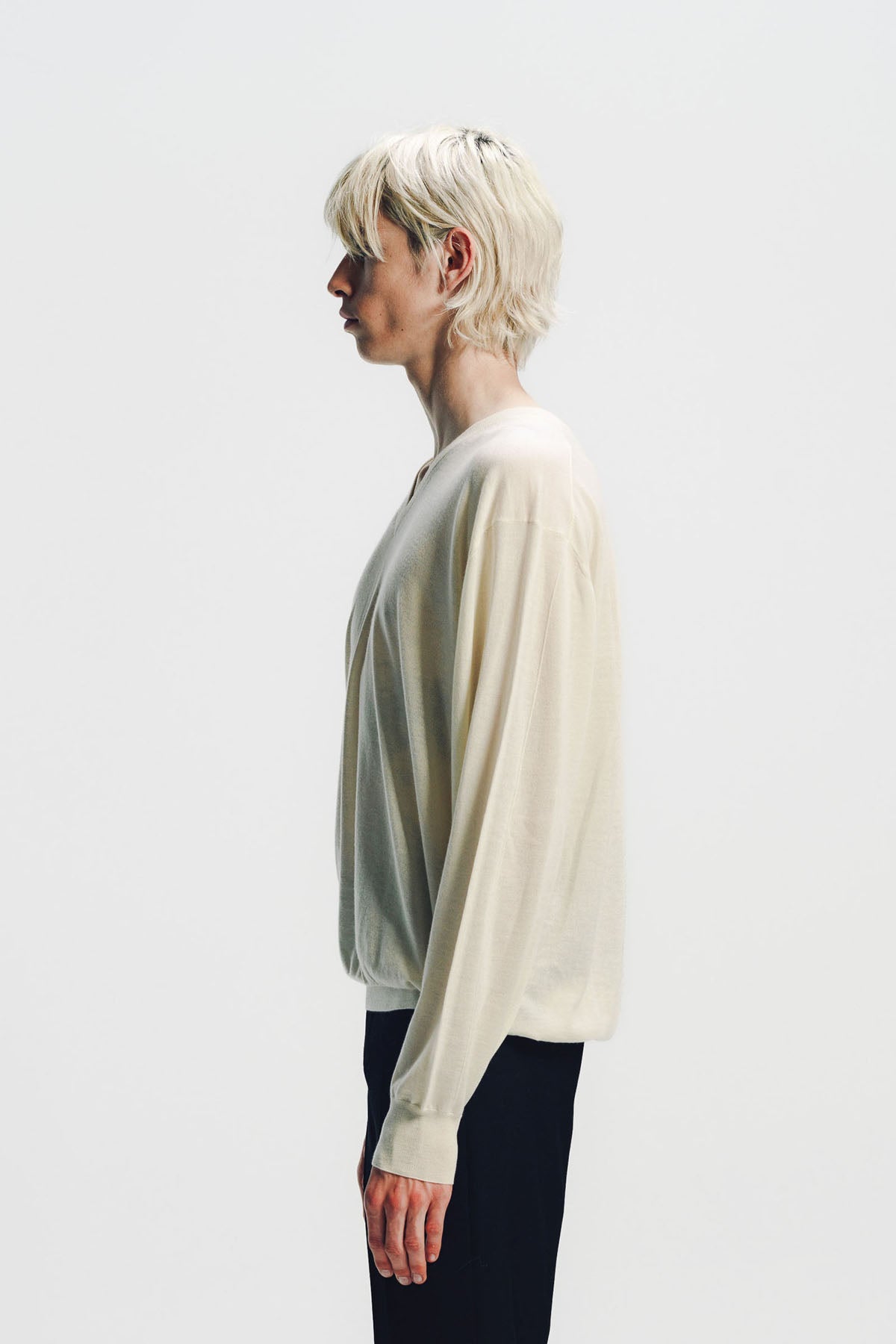 TOM FORD | CASHMERE V-NECK SWEATER