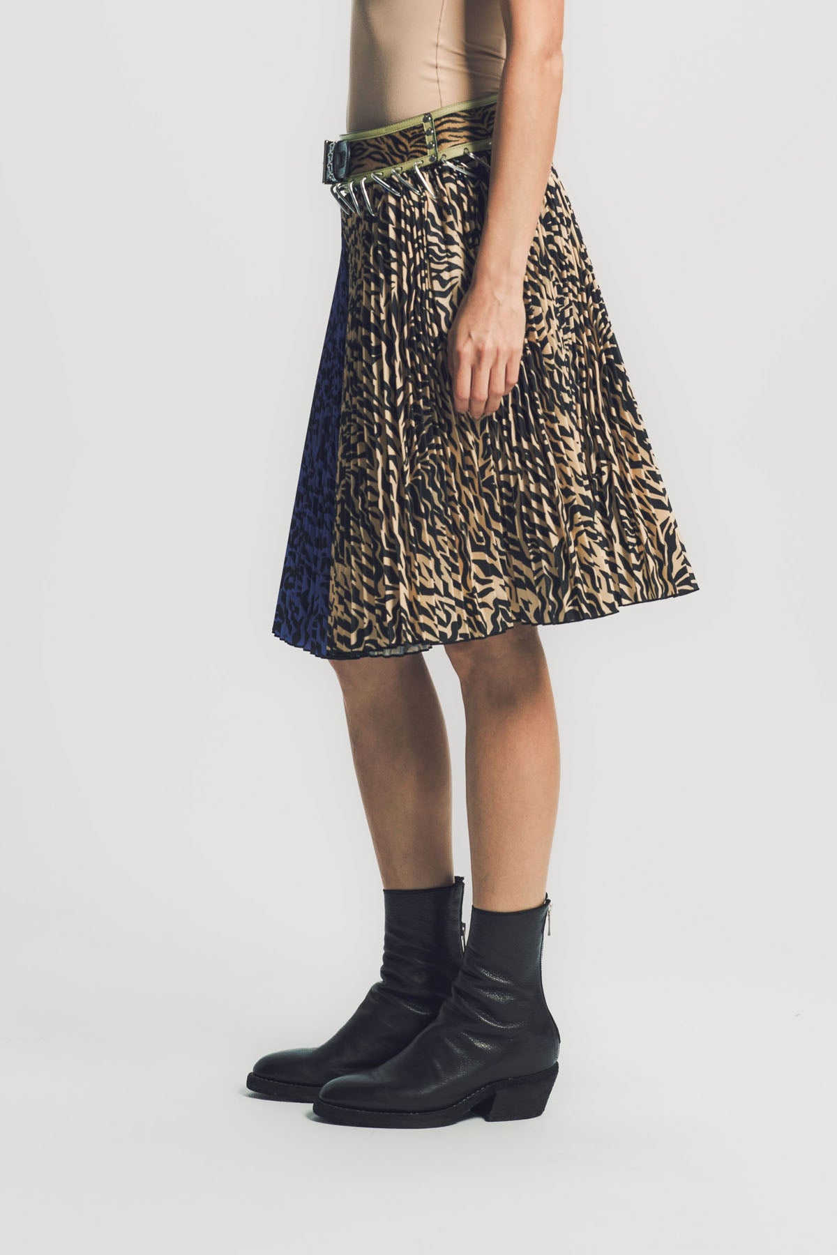 CHOPOVA LOWENA | TIGER CARABINER SKIRT