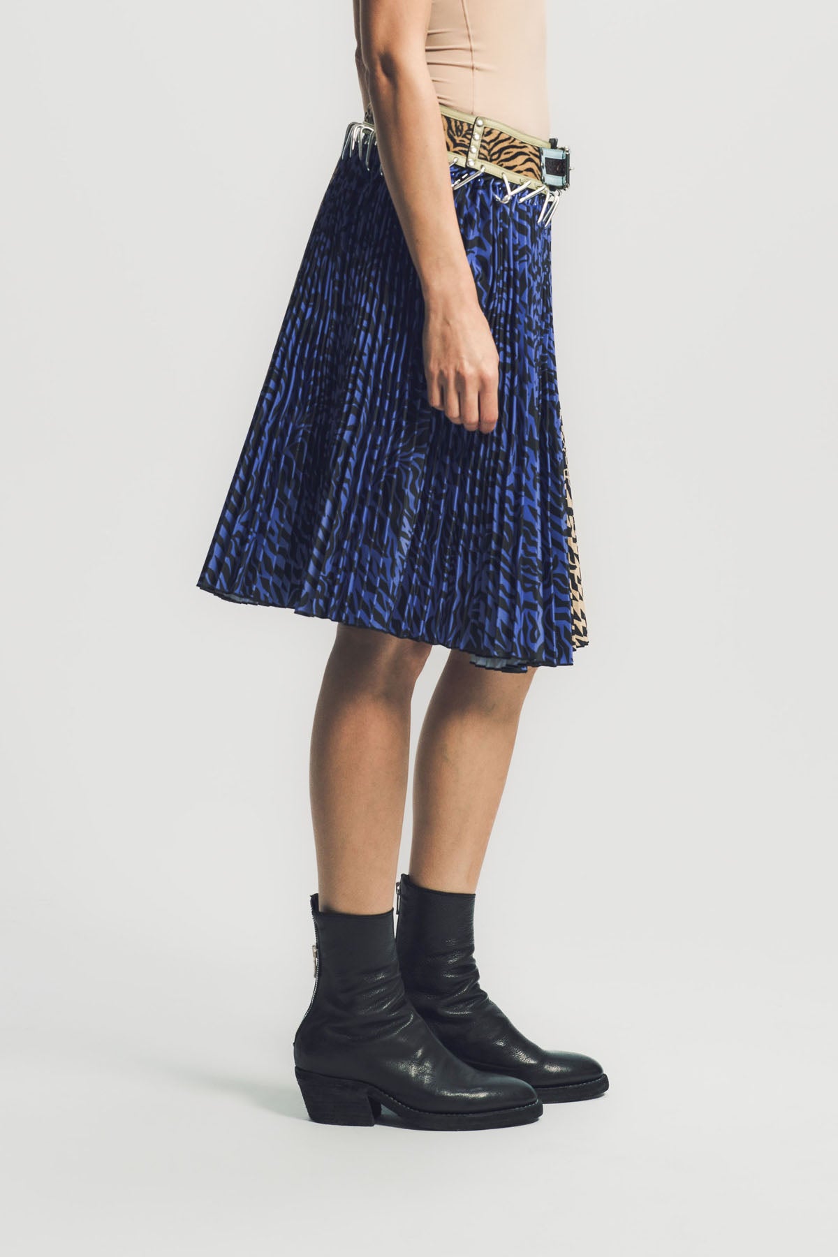CHOPOVA LOWENA | TIGER CARABINER SKIRT