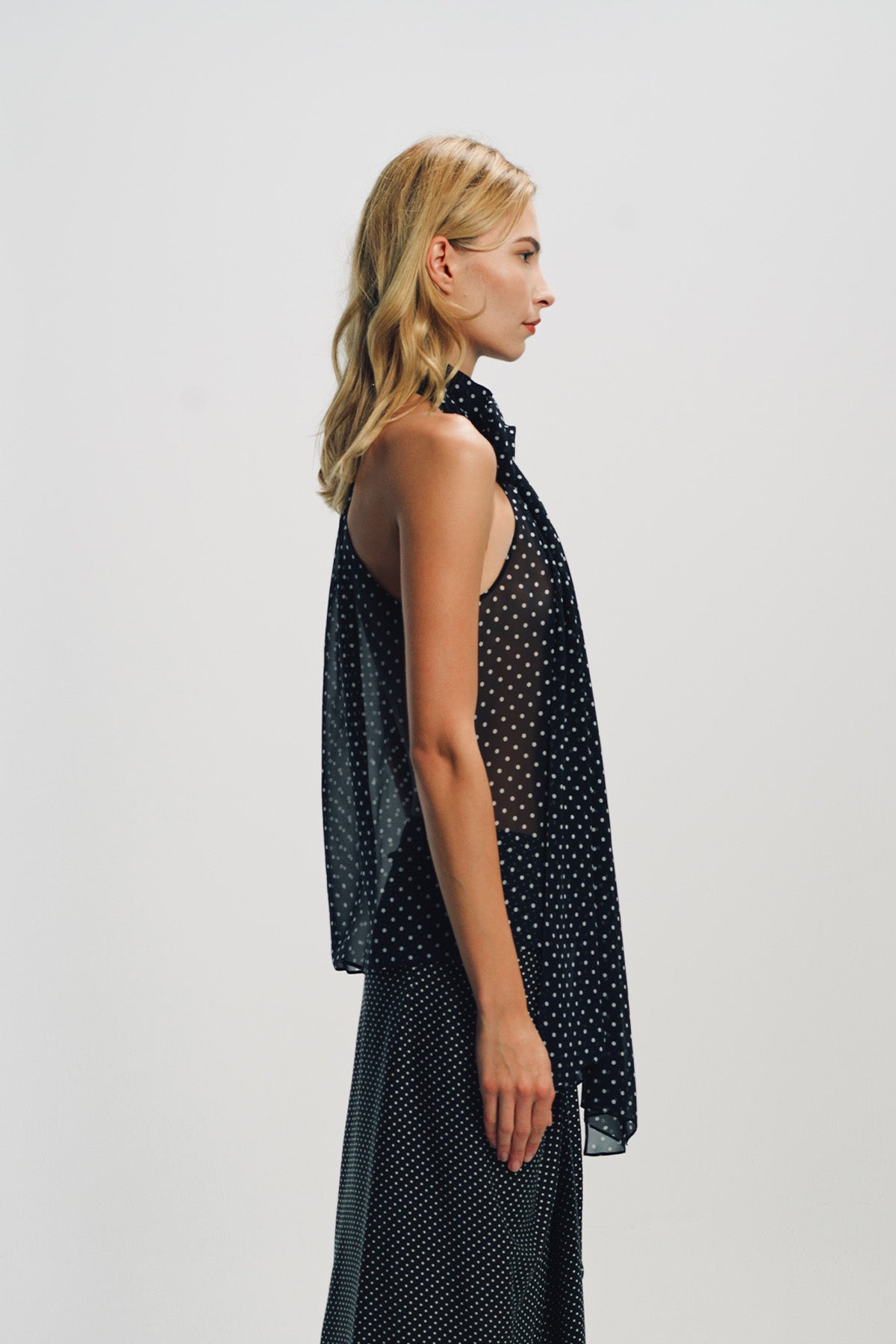 TOM FORD | POLKA DOT SILK GEORGETTE HALTERNECK LAVALLIERE TOP WITH PLISSE DETAIL