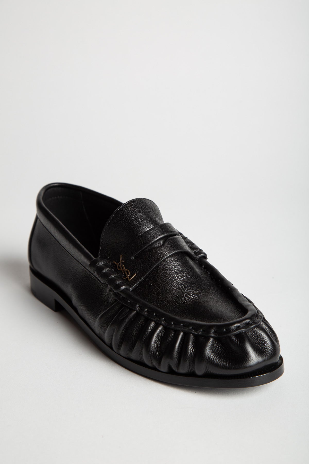 SAINT LAURENT | LE LOAFER SUPPLE IN MATTE LEATHER