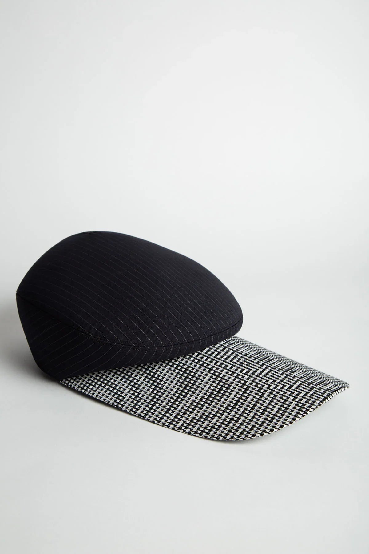 COMME DES GARCONS HOMME PLUS | OVERSIZED HAT