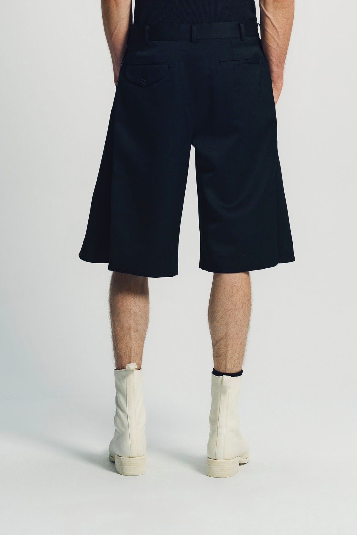 COMME DES GARCONS HOMME PLUS | SIDE ZIP SHORTS