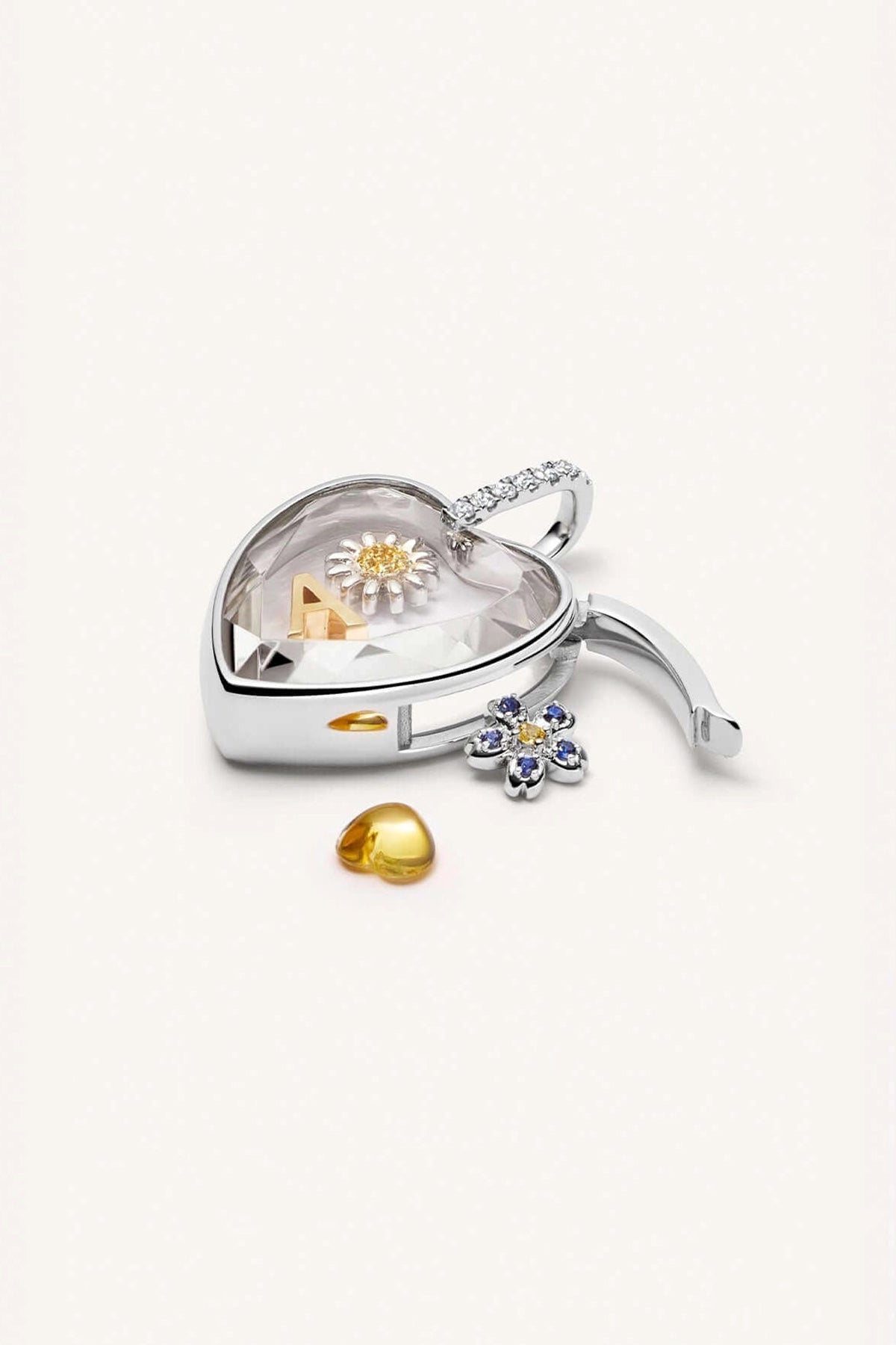 LOQUET LONDON | DIAMOND AMATE HEART LOCKET
