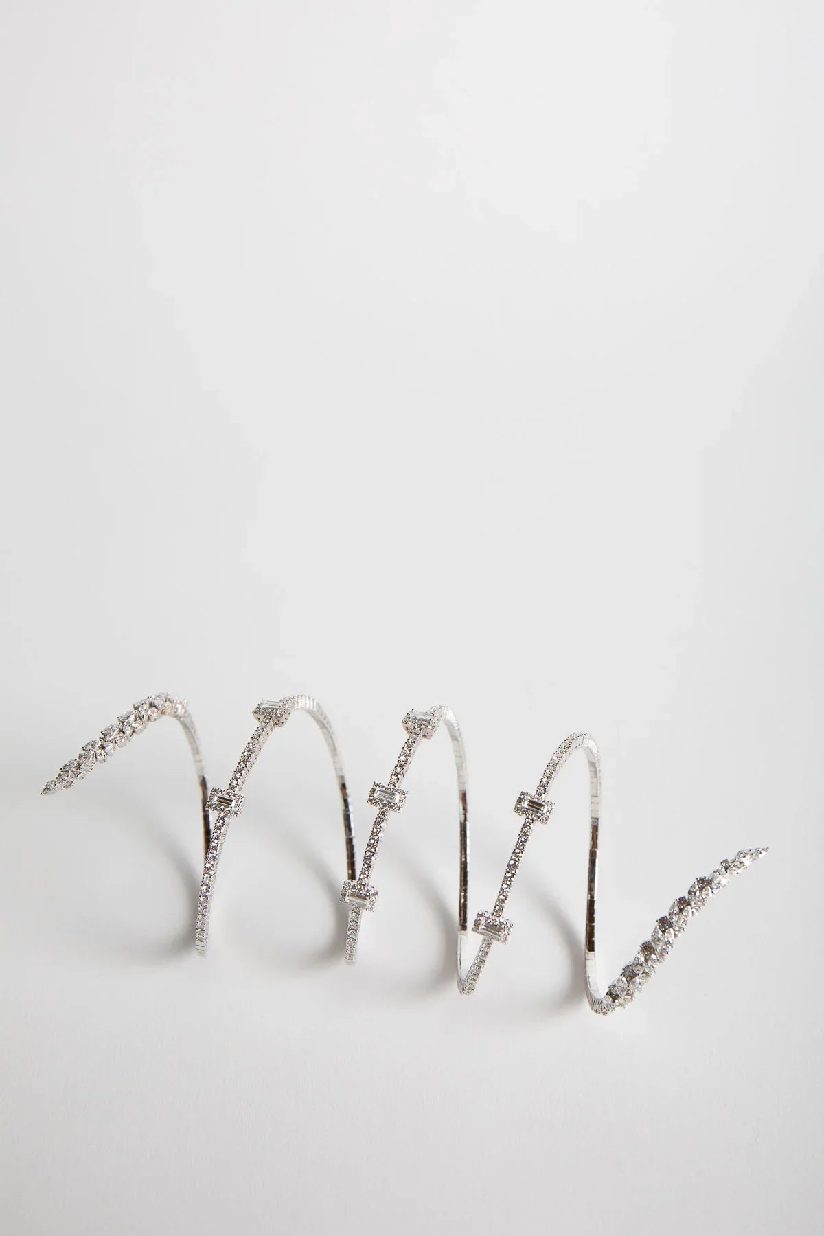 YEPREM | Y-COUTURE DIAMOND BRACELET