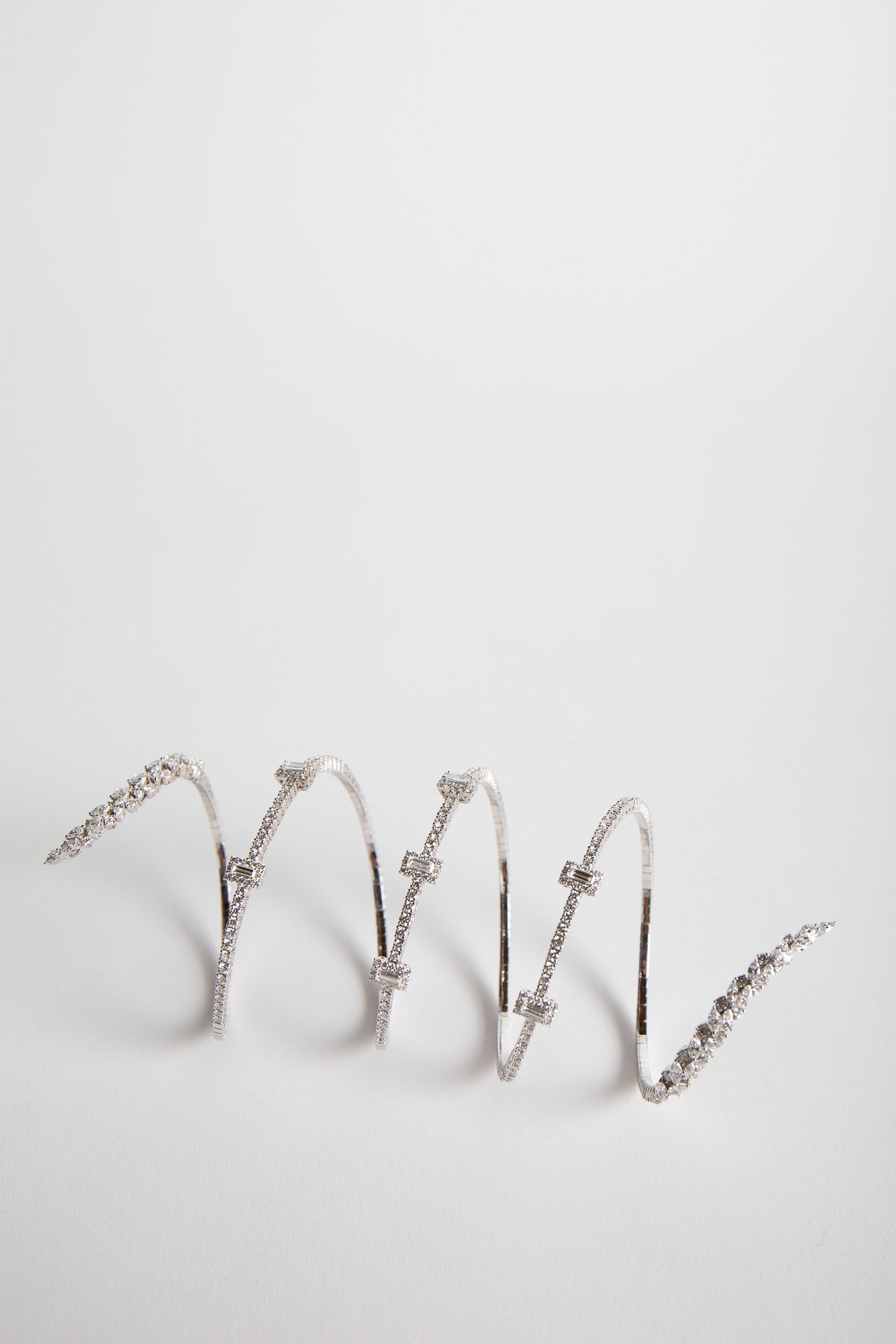 YEPREM | Y-COUTURE DIAMOND BRACELET