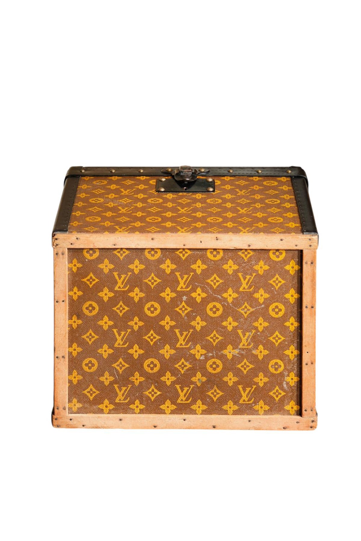 BAGGAGE COLLECTION | LOUIS VUITTON HATS TRUNK C.1906