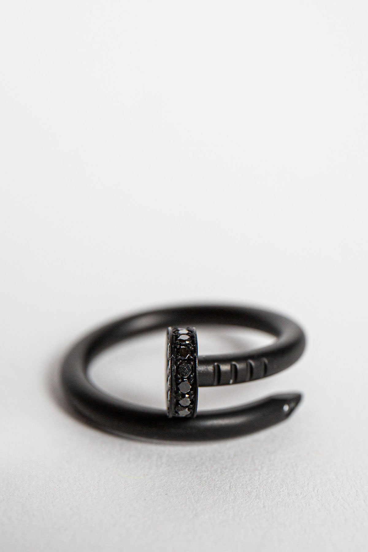 CARTIER | 18K YELLOW GOLD, DIAMOND NAIL RING