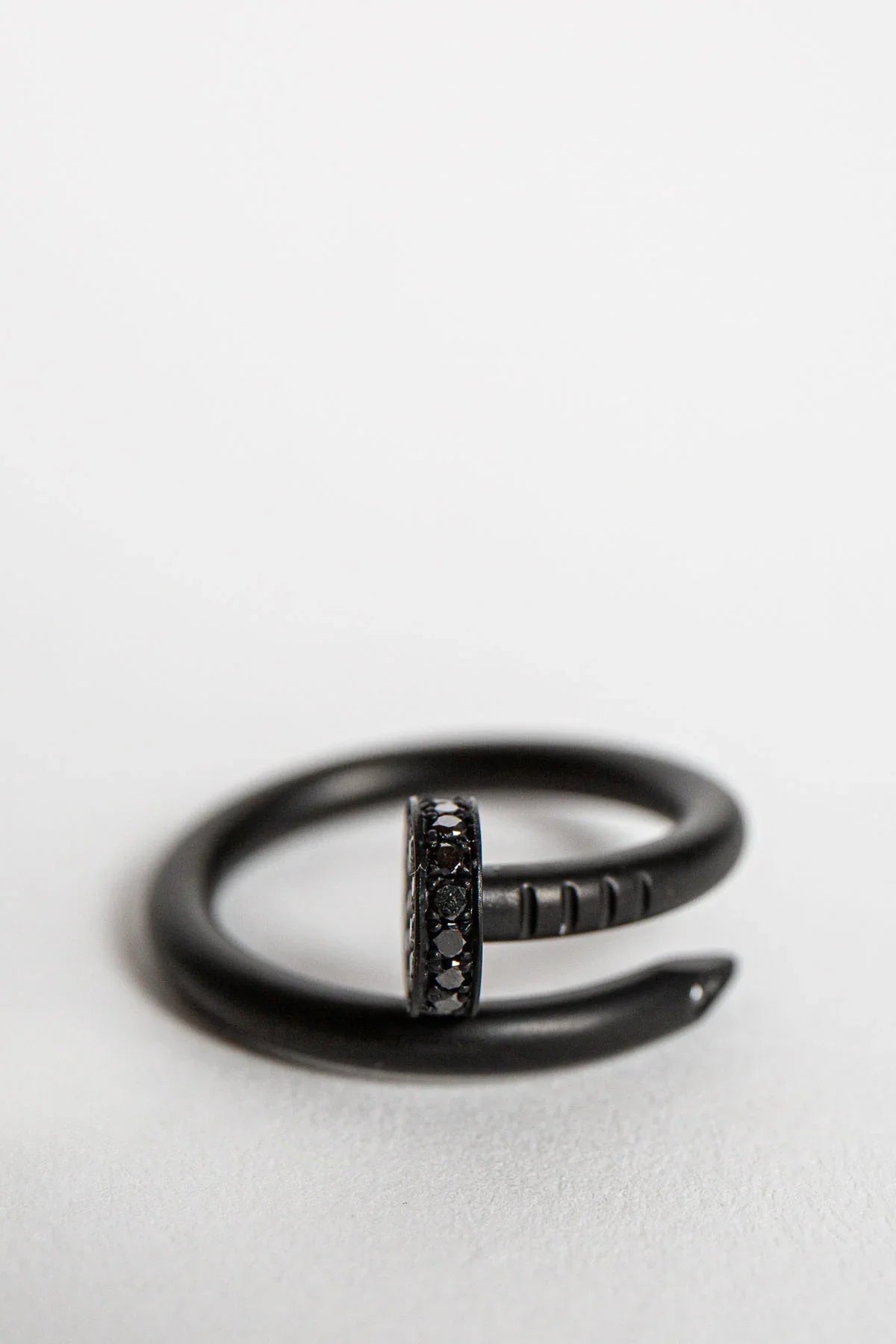 CARTIER | 18K YELLOW GOLD, DIAMOND NAIL RING