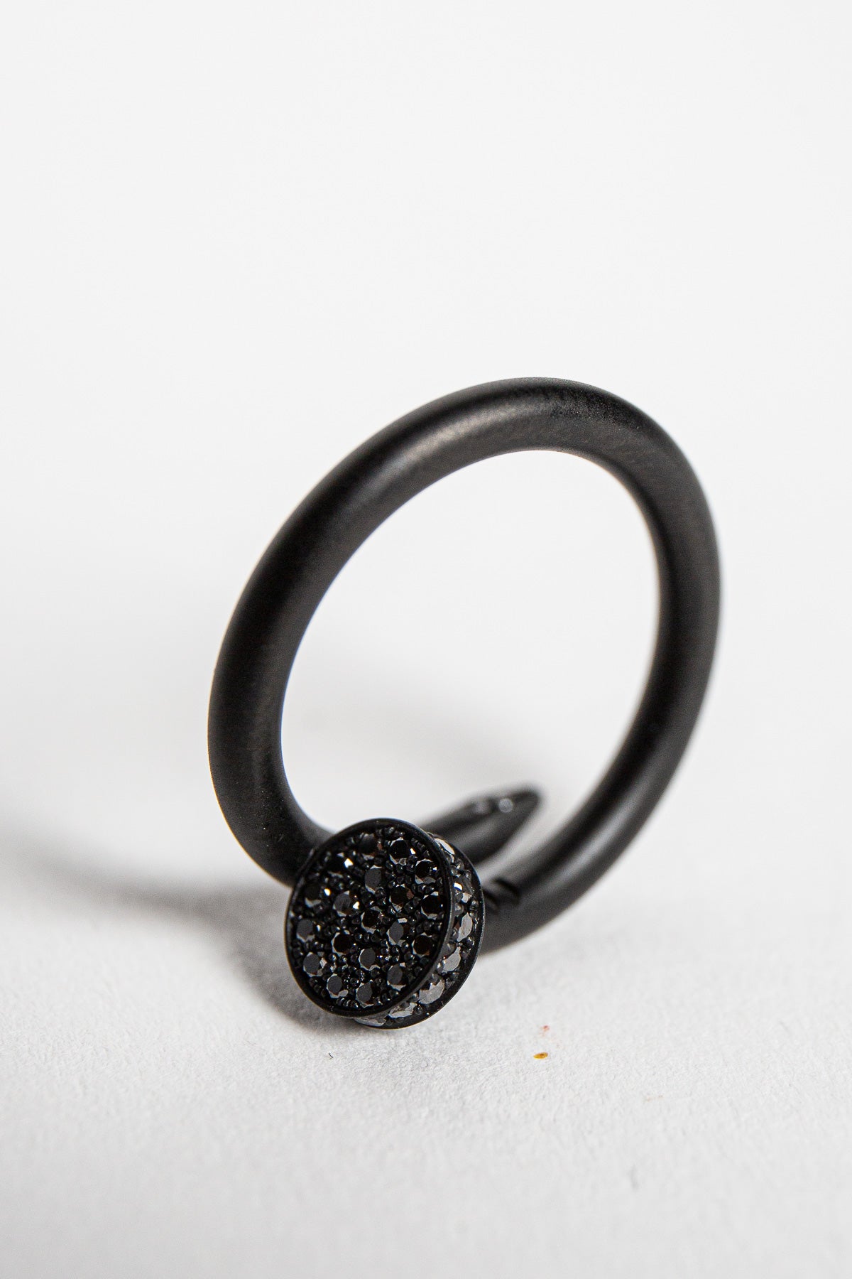 CARTIER | 18K YELLOW GOLD, DIAMOND NAIL RING