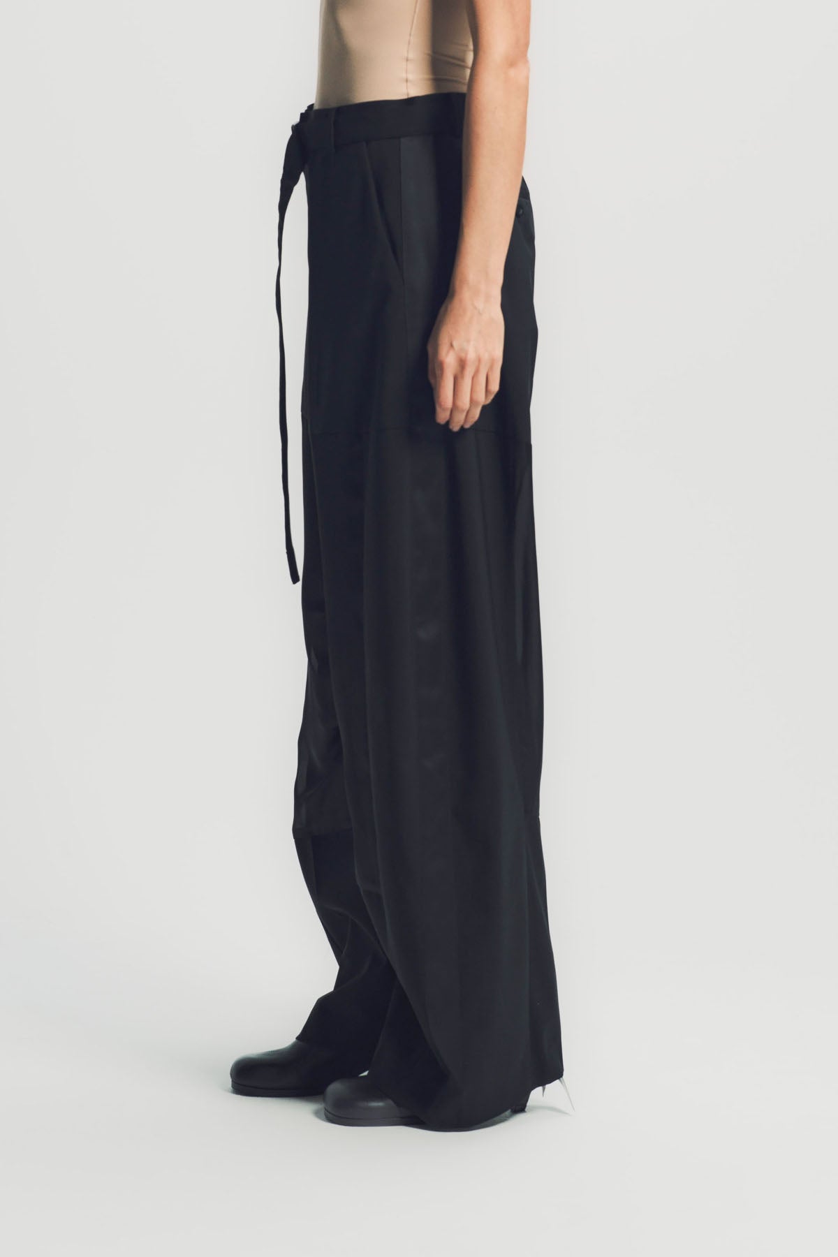 SACAI | WOOL SUITING PANTS