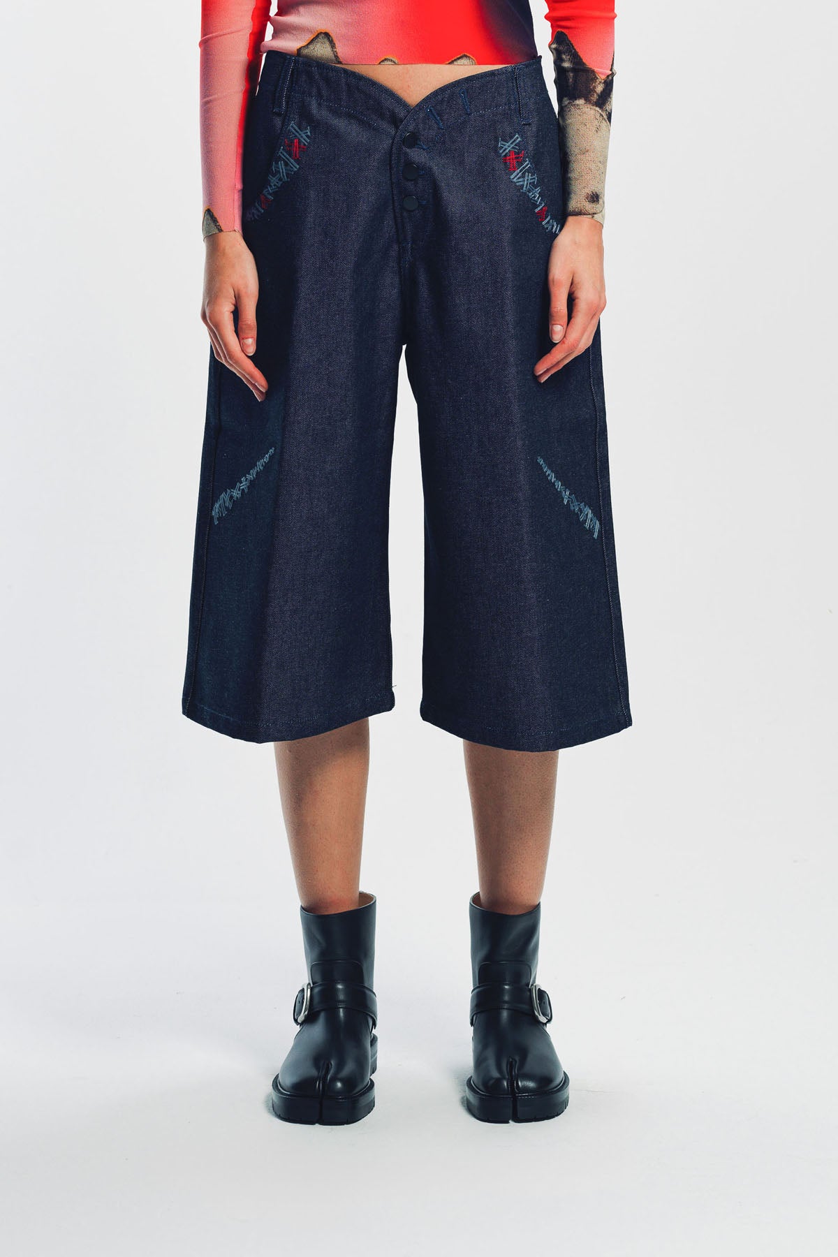 PAULA CANOVAS DEL VAS | CRUSH DENIM SHORTS