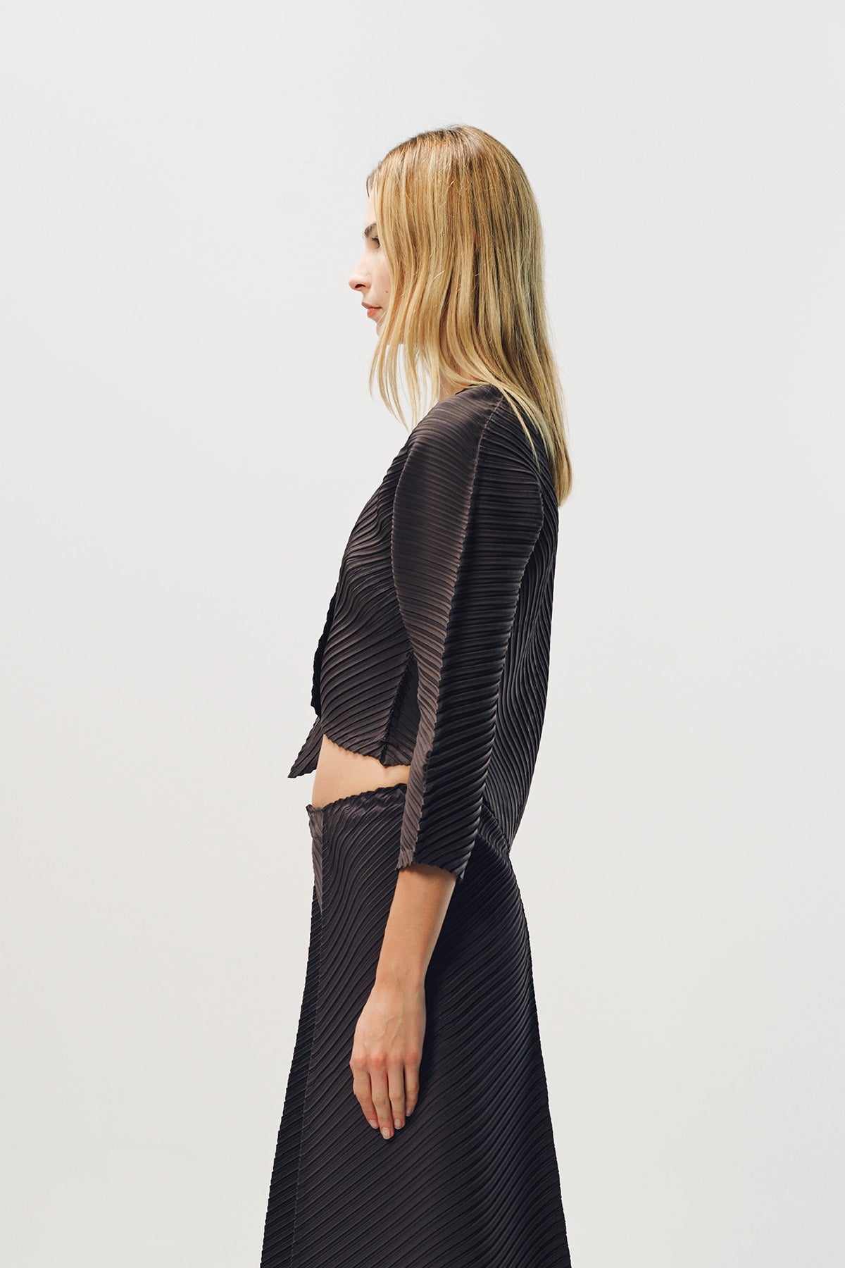 ISSEY MIYAKE | PLASTER PLEATS CARDIGAN