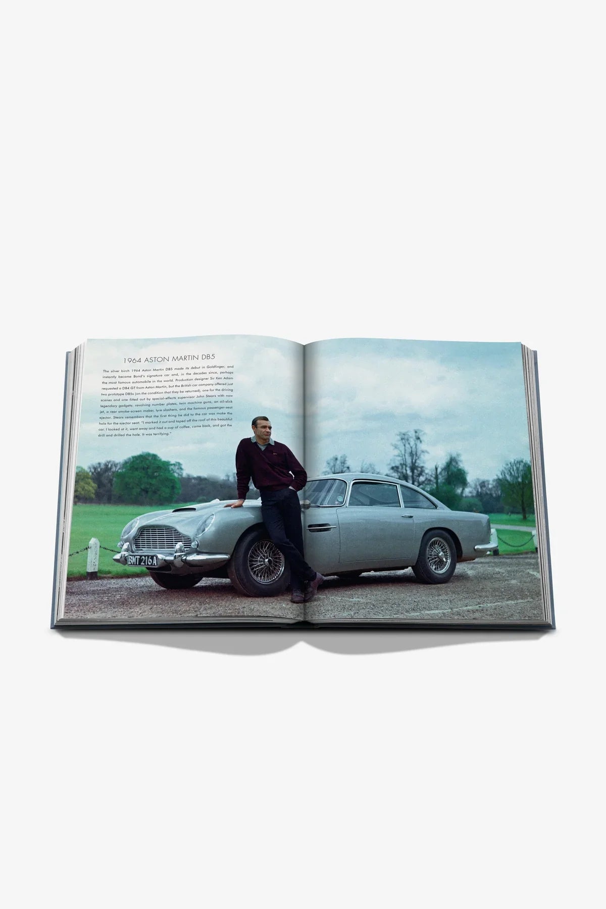 ASSOULINE | JAMES BOND CARS