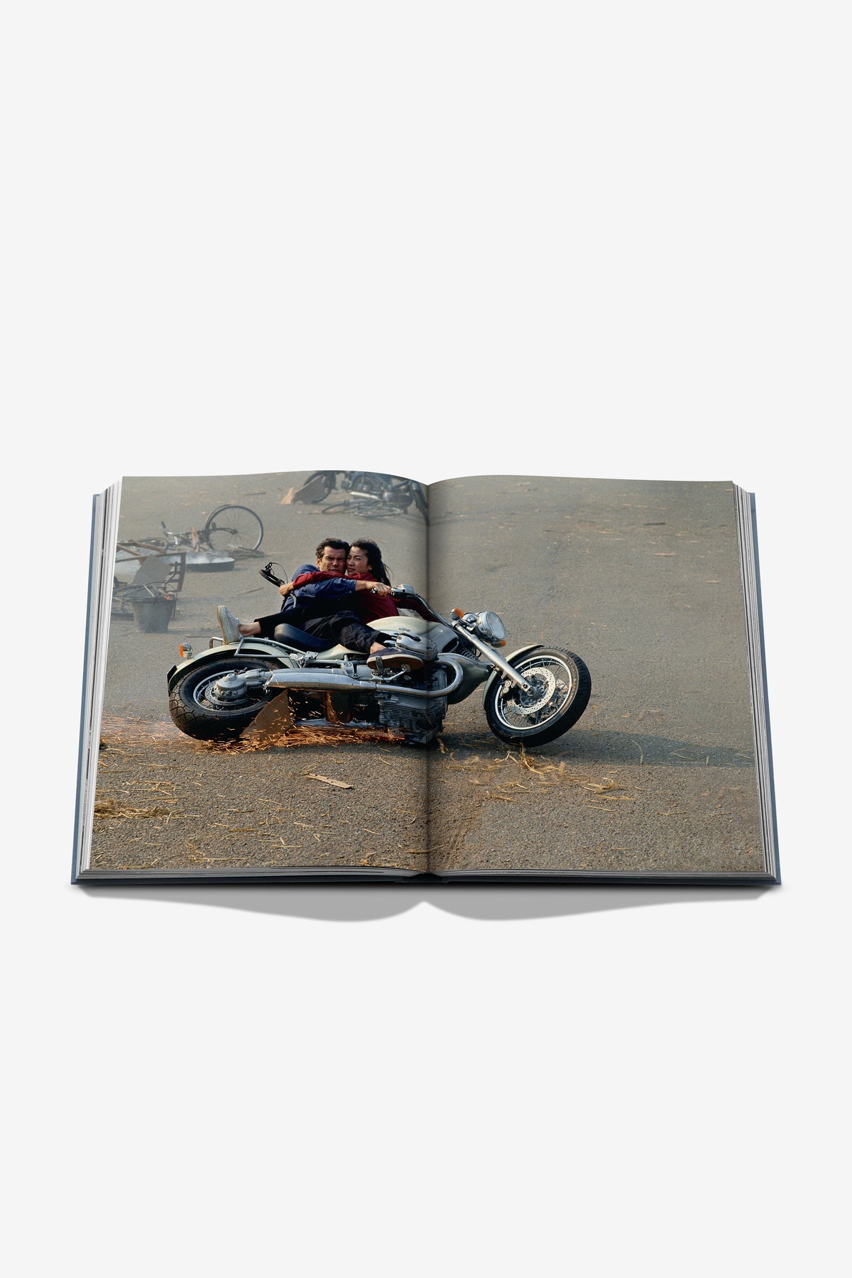 ASSOULINE | JAMES BOND CARS