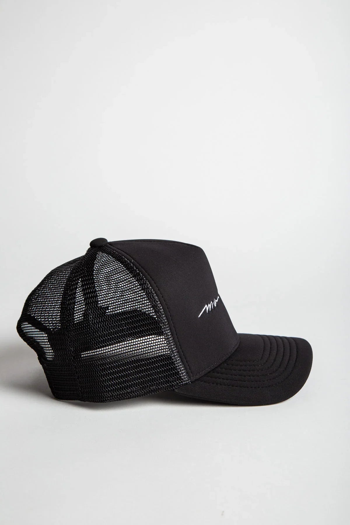 MAXFIELD PRIVATE COLLECTION | MAXFIELD LOGO TRUCKER HAT