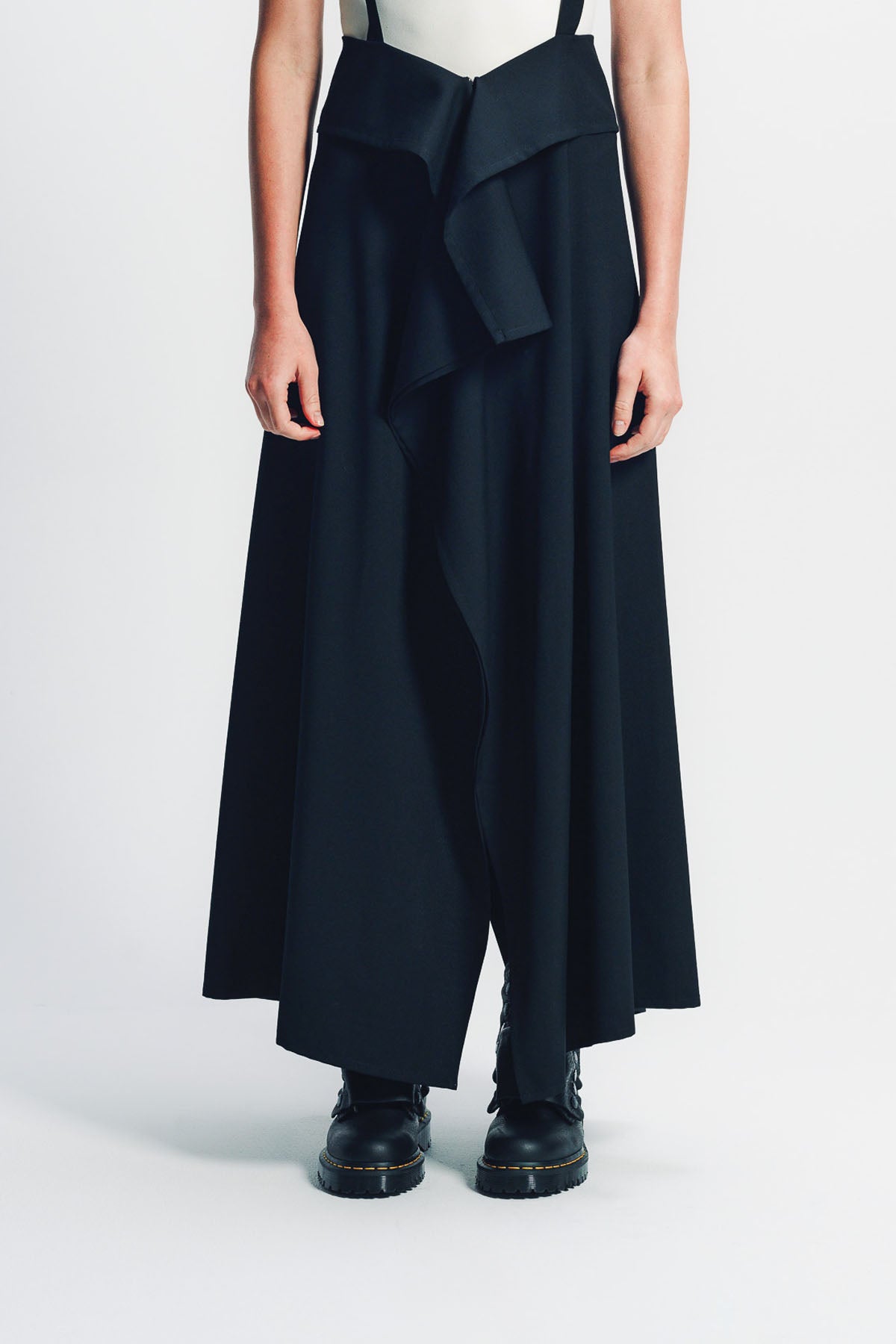 LIMI FEU | WOOL GABARDINE SQUARED SUSPENDER SKIRT