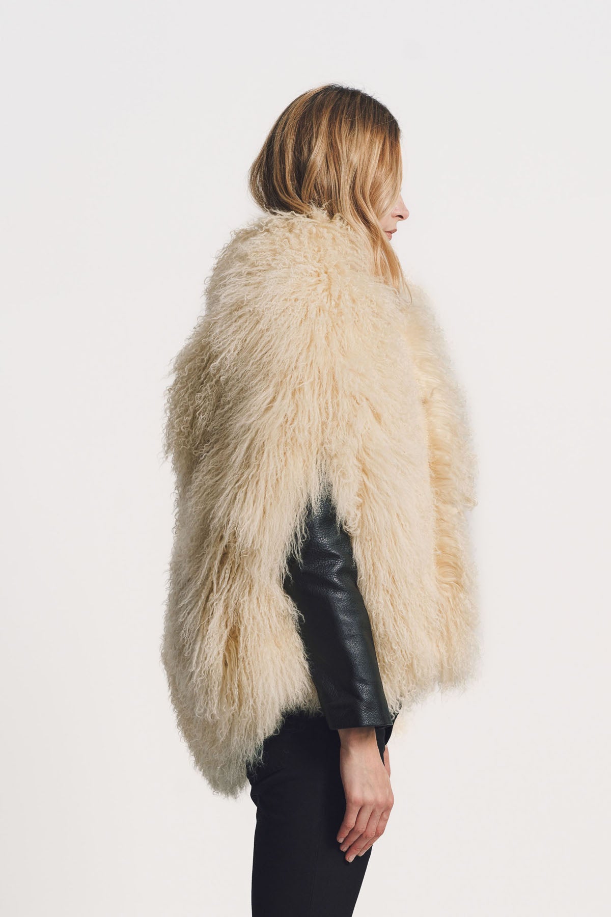 MYUS | BURGESS CAPE COAT
