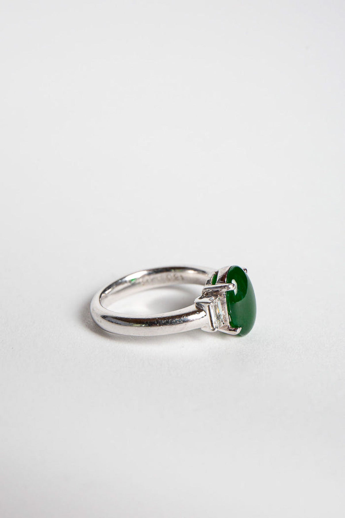 MAXFIELD PRIVATE COLLECTION | VINTAGE JADE RING