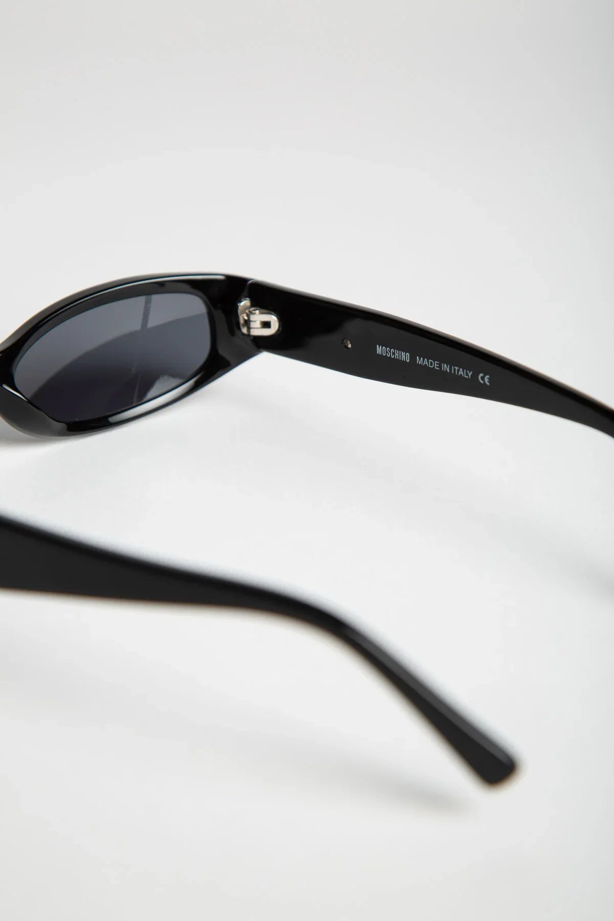 MAXFIELD VINTAGE | 1990'S MOSCHINO M3602 SUNGLASSES