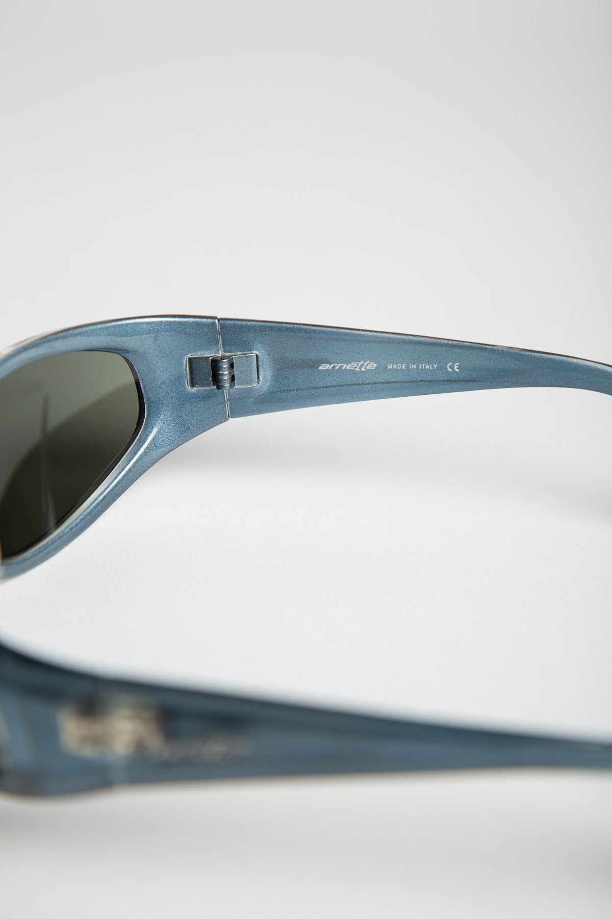 MAXFIELD VINTAGE | 1990'S ARNETTE DEUCE SUNGLASSES