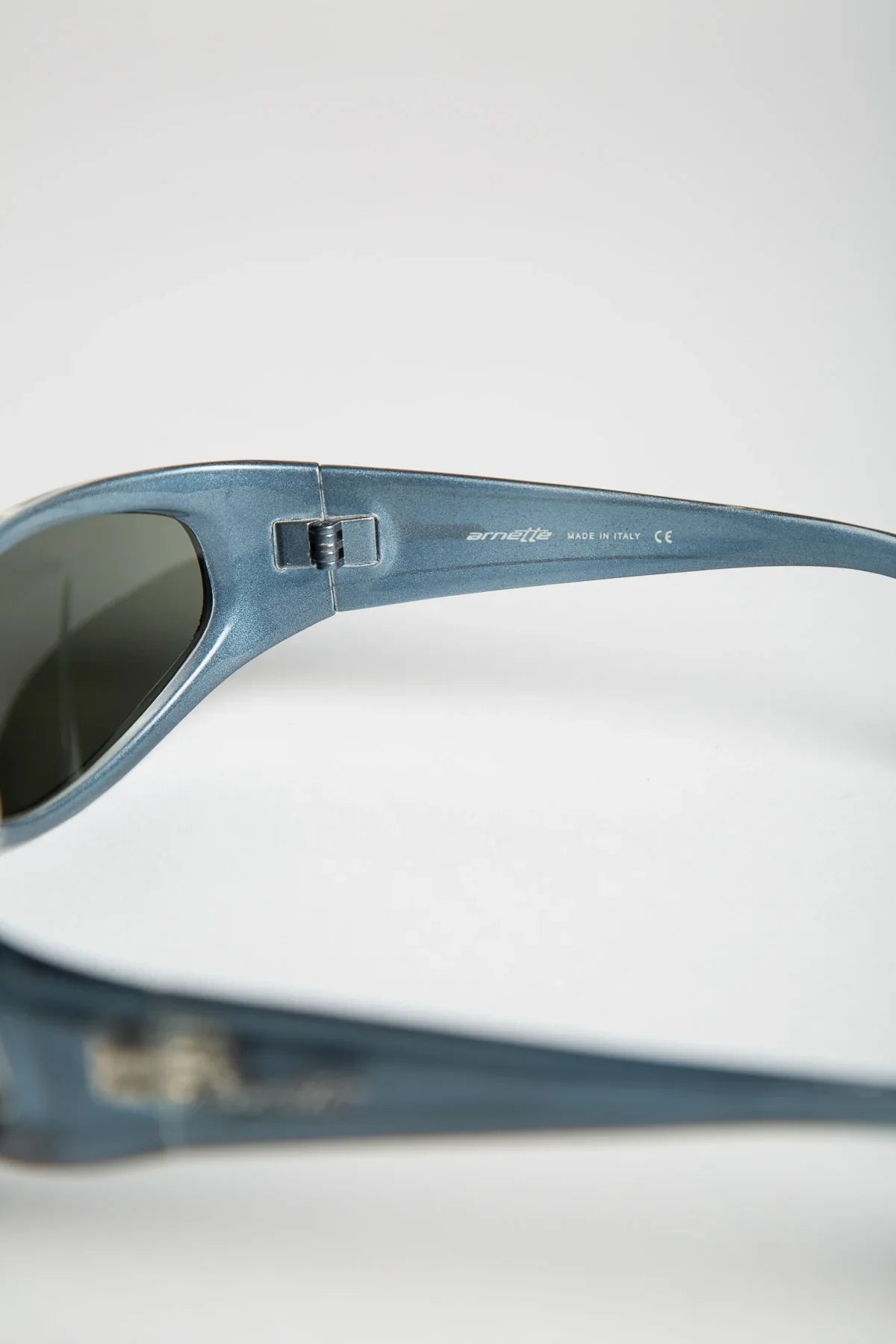 MAXFIELD VINTAGE | 1990'S ARNETTE DEUCE SUNGLASSES