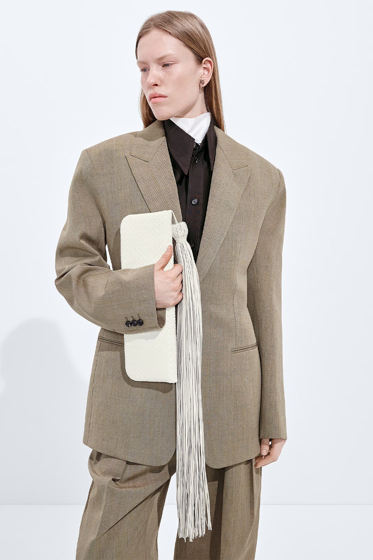 BOTTEGA VENETA | SERATA CLUTCH