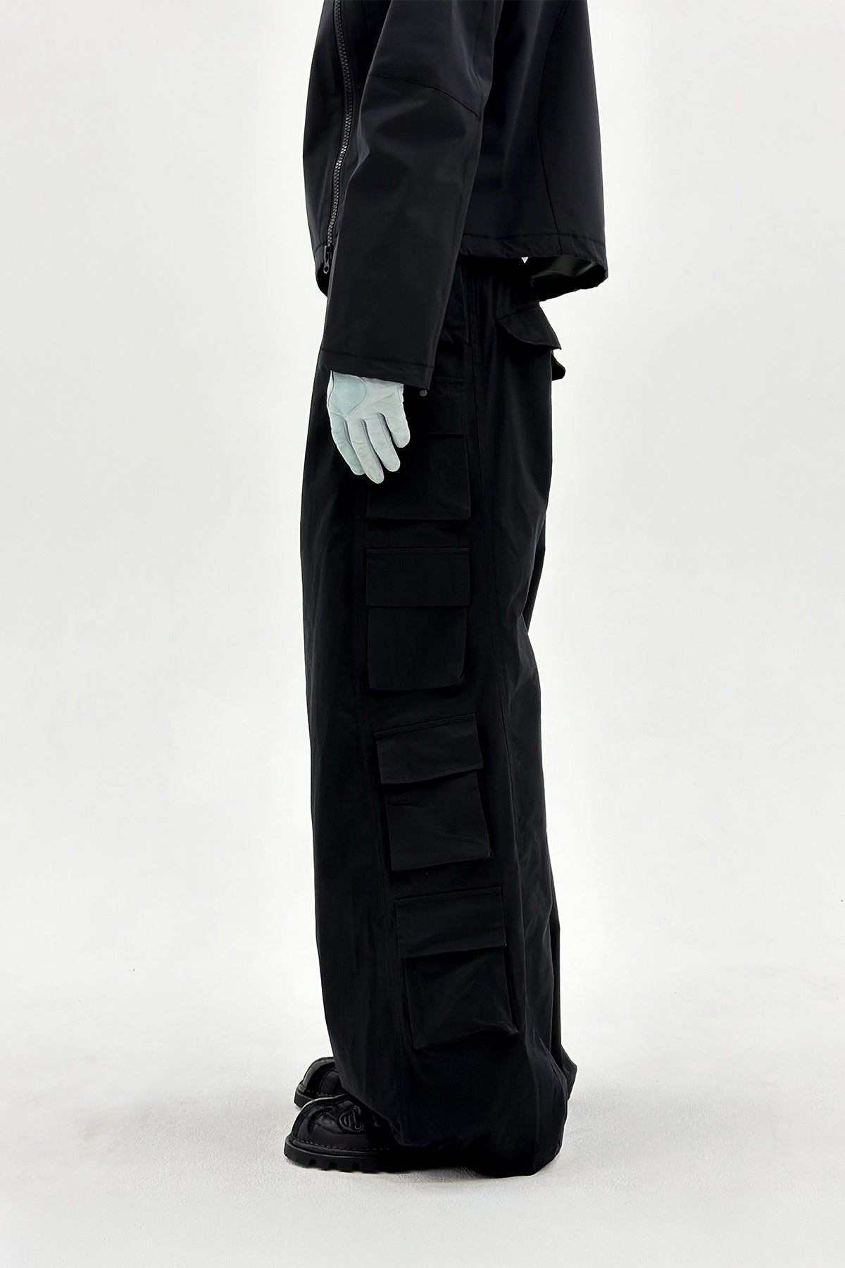 FFFPOSTALSERVICE | 6 Flap Pocket Trousers in Black