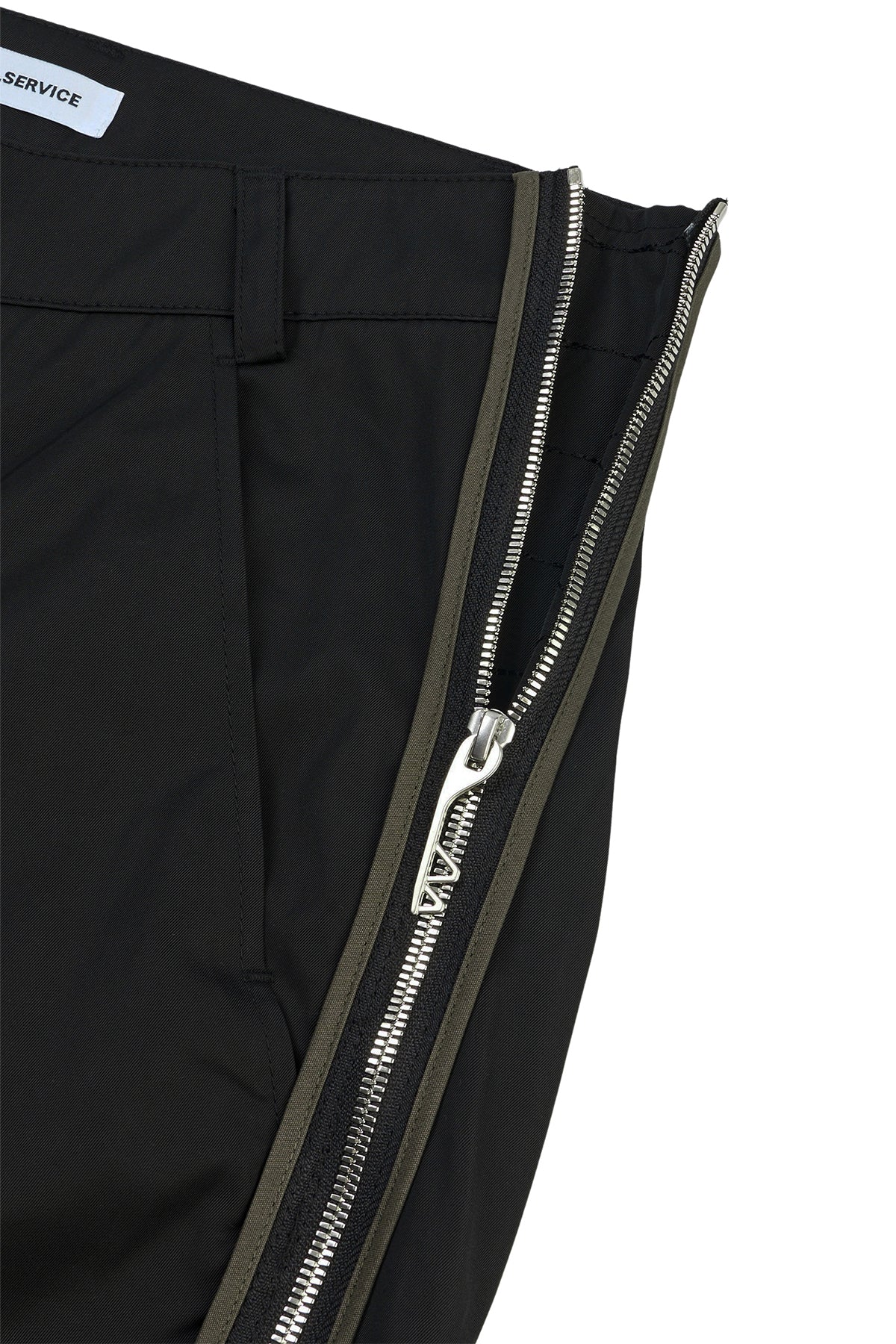 FFFPOSTALSERVICE | Diffraction 3-Way Zip Cargo Trousers in Black