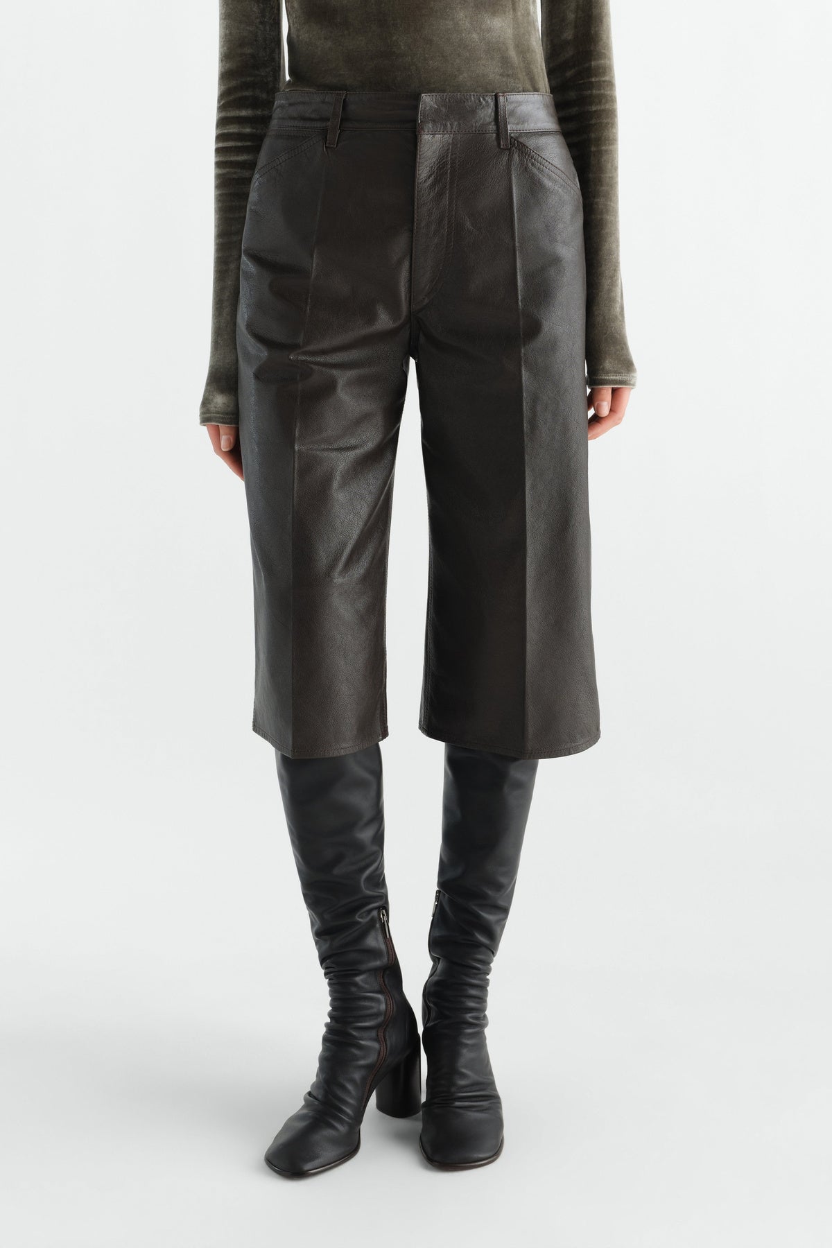 Lemaire | Leather Bermudas in Glossy Cow Leather