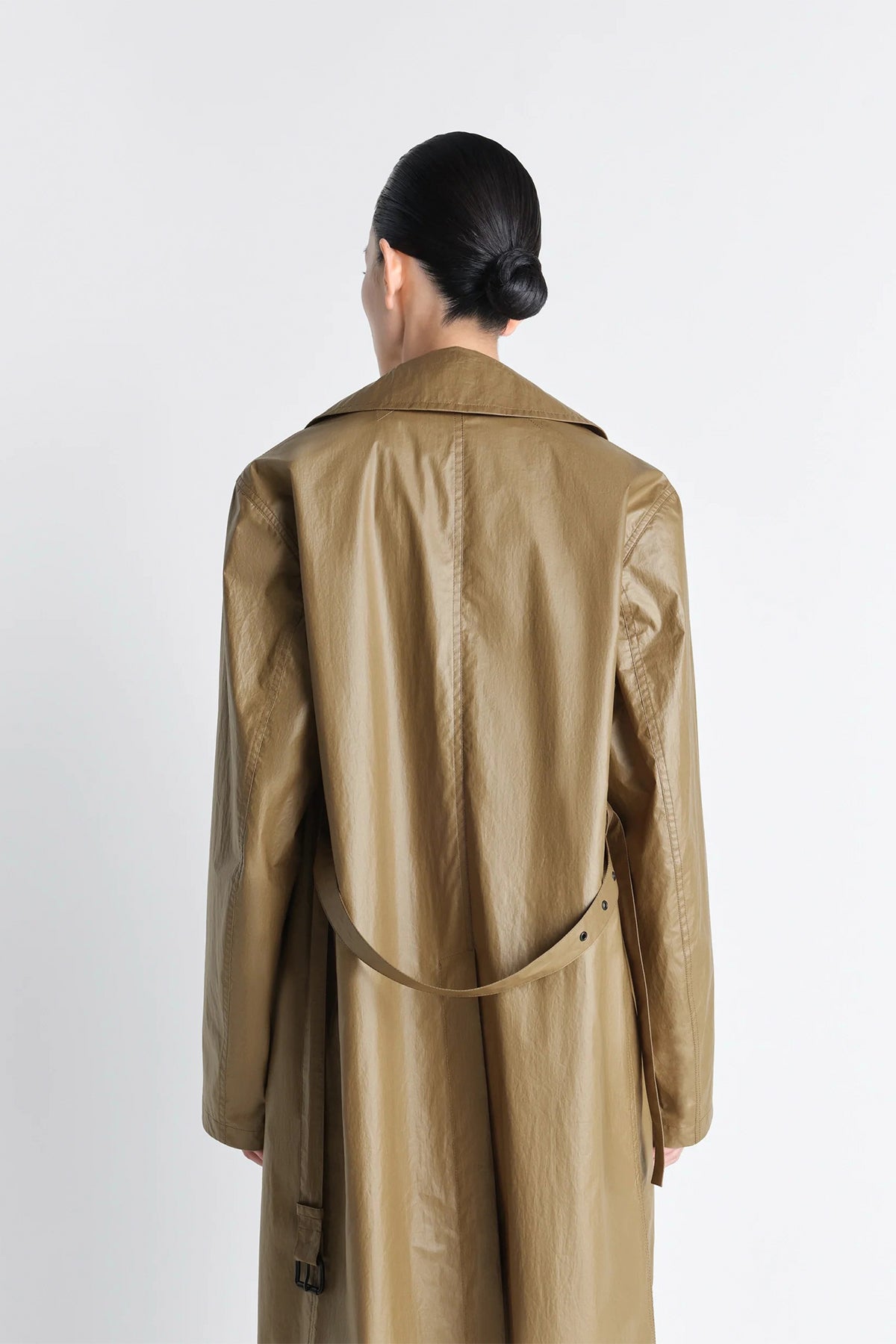LEMAIRE | LIGHT WRAP COAT IN LIGHT COATED COTTON