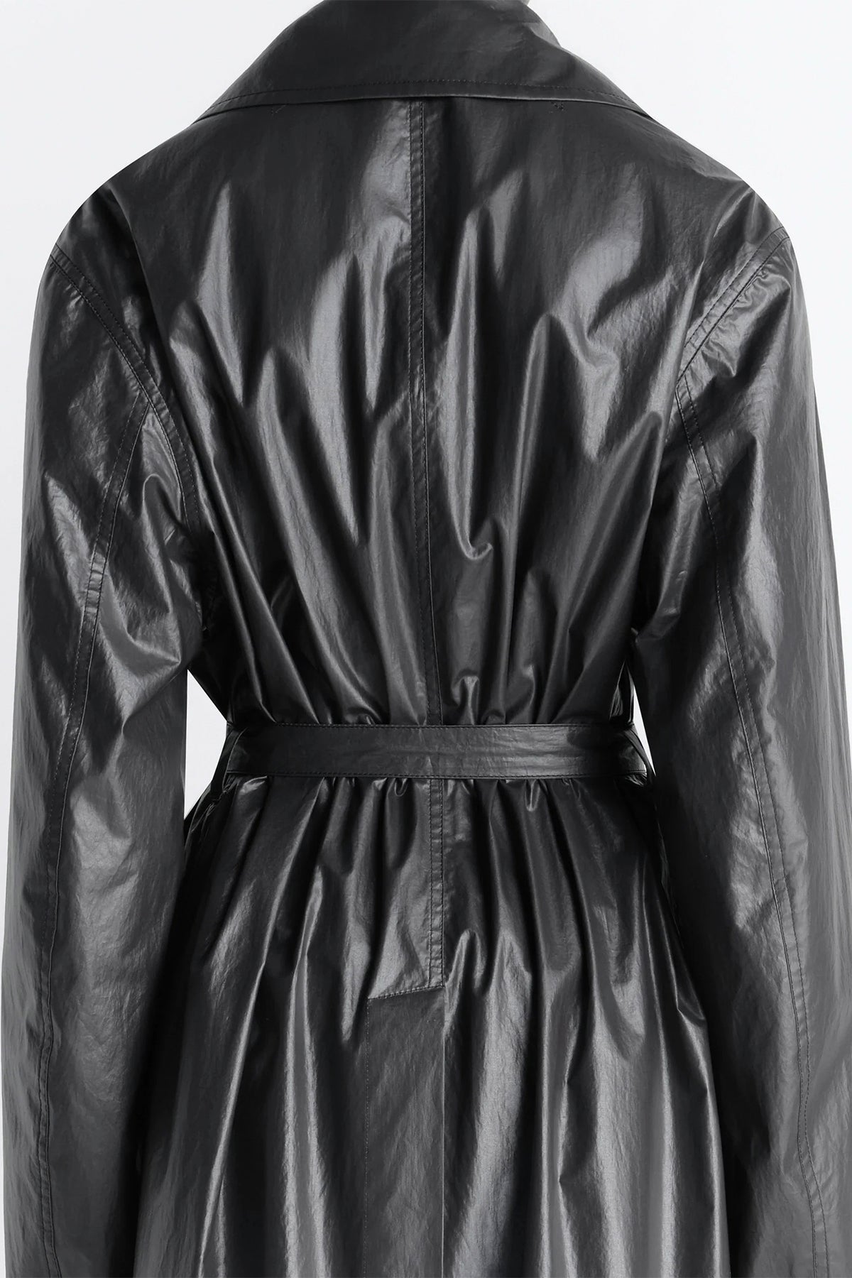 LEMAIRE | LIGHT WRAP COAT IN LIGHT COATED COTTON