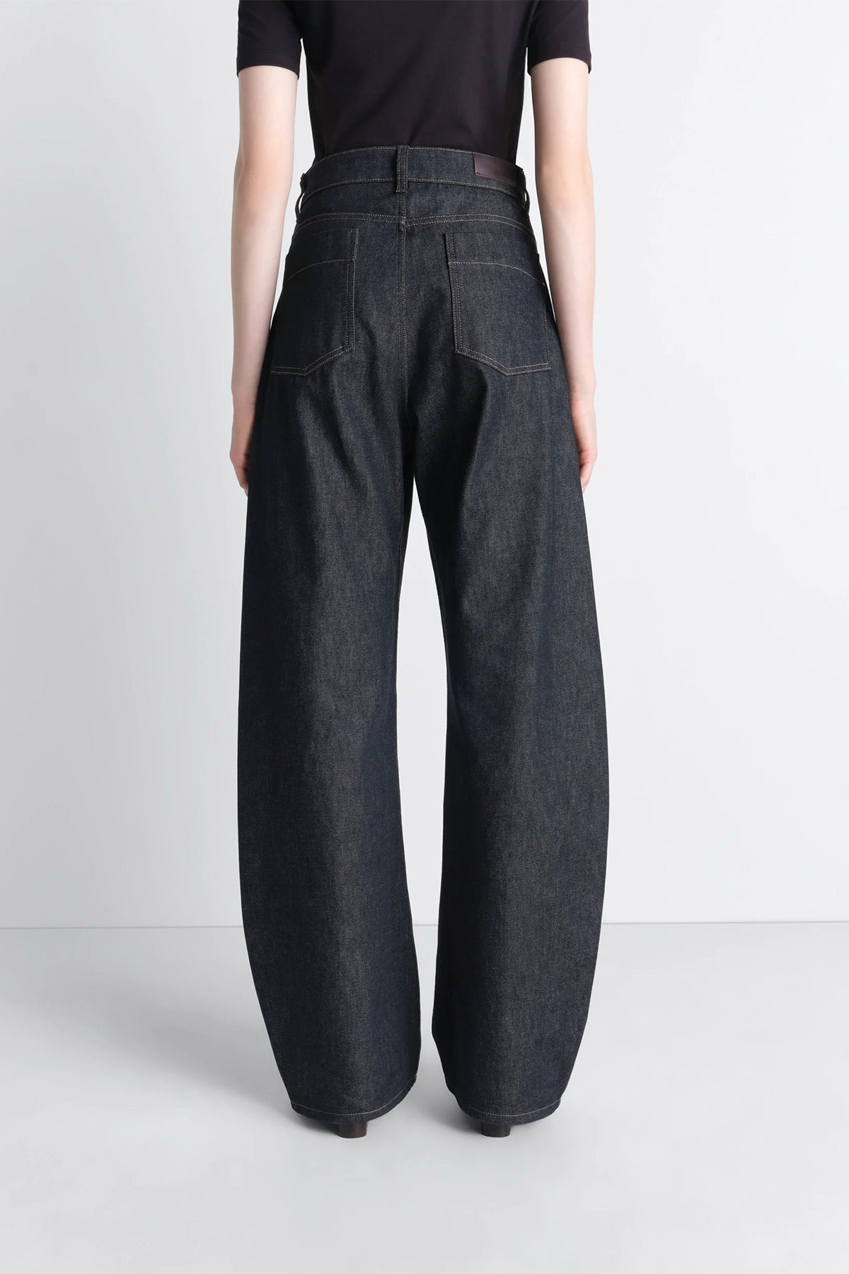 LEMAIRE | HIGH WAISTED CURVED PANTS IN DENIM