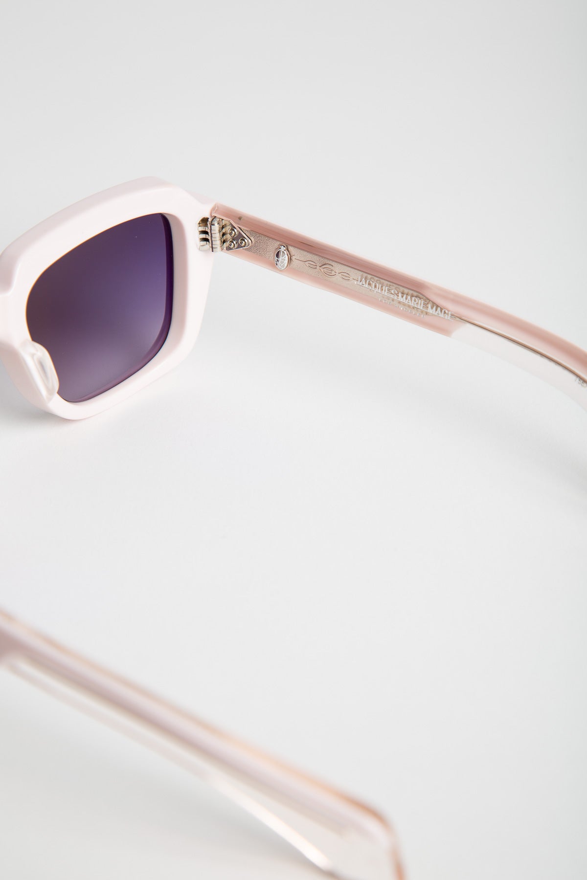 JACQUES MARIE MAGE | Taos Sunglasses in Marshmallow